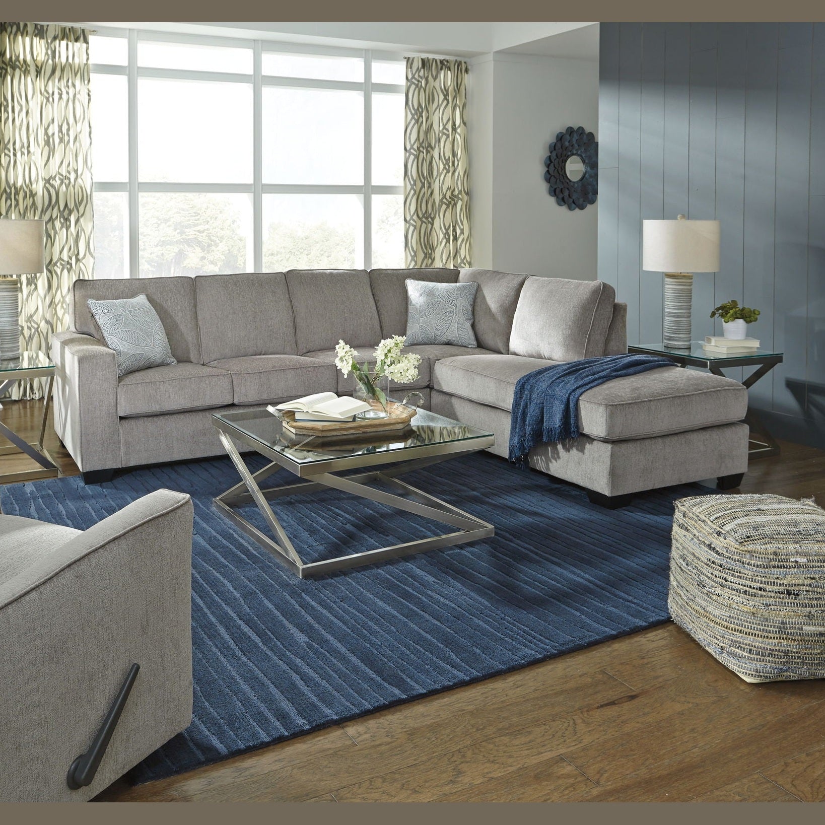 Altari - Sectional With Chaise
