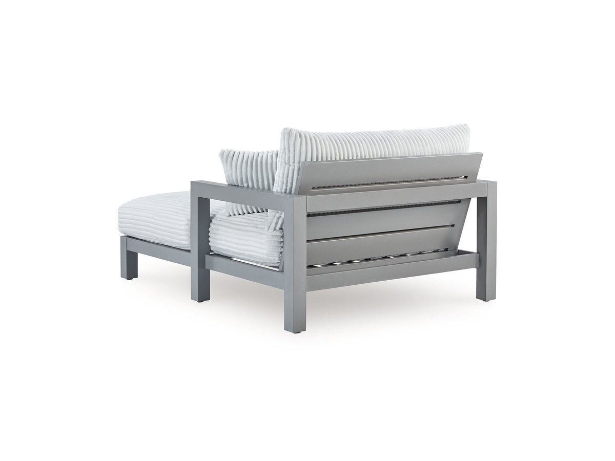 Hurley Park - Chaise Lounge With Cushion - Gray