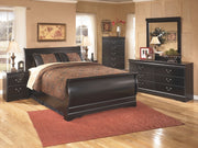 Huey Vineyard - Bedroom Set