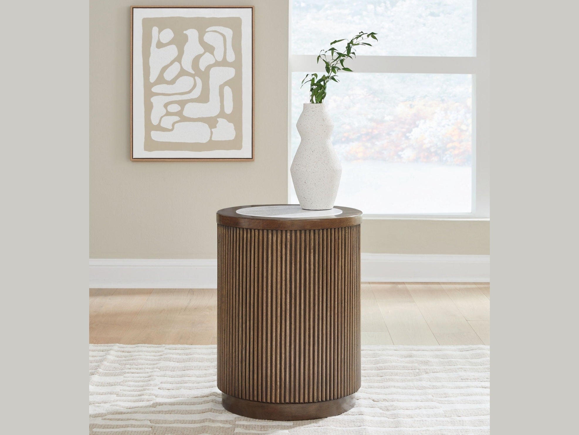 Hadonna - Round Table