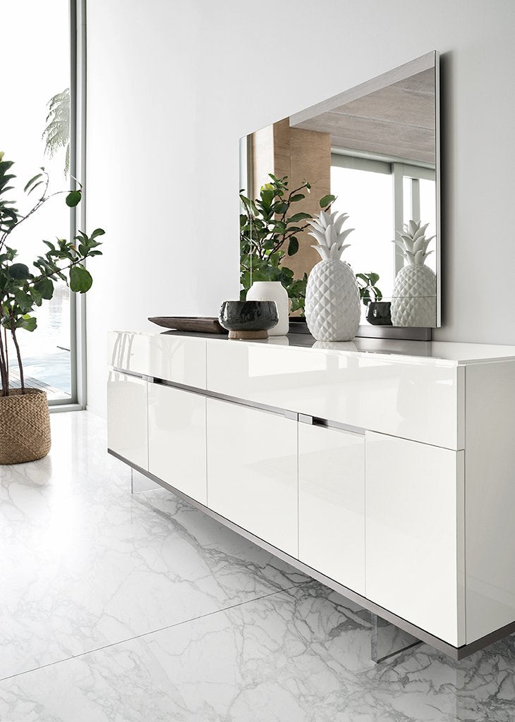 Artemide Dining Room Set