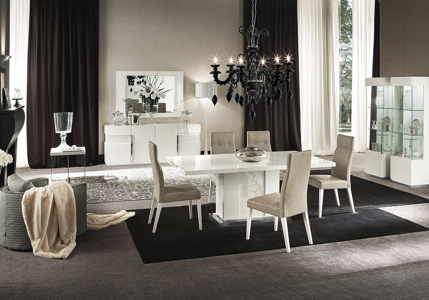 Canova Dining Room Set