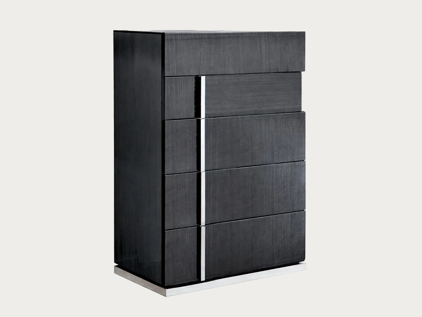 Monte Carlo Chest with five drawers on a white background