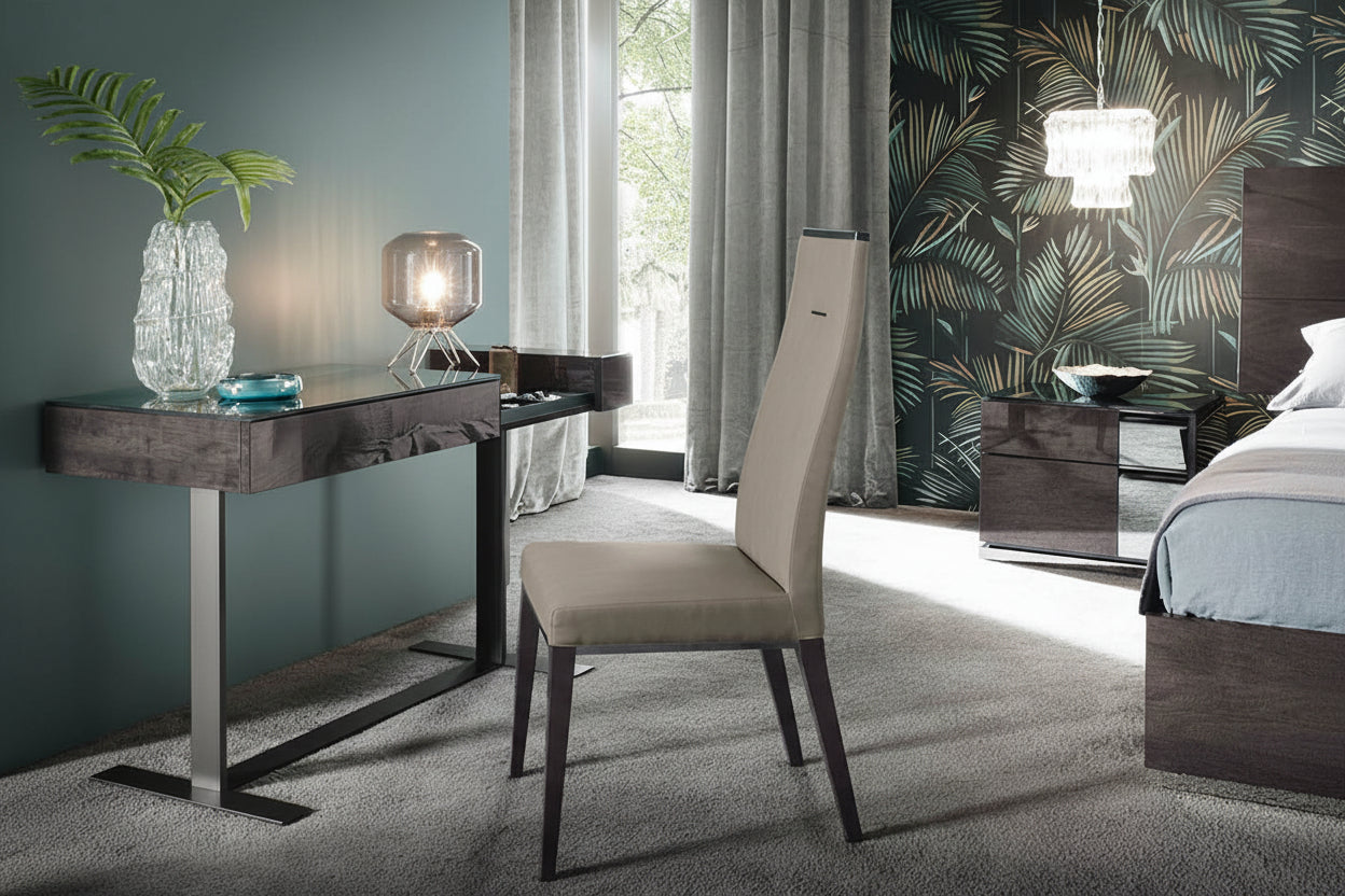 Heritage Modern Bedroom Set