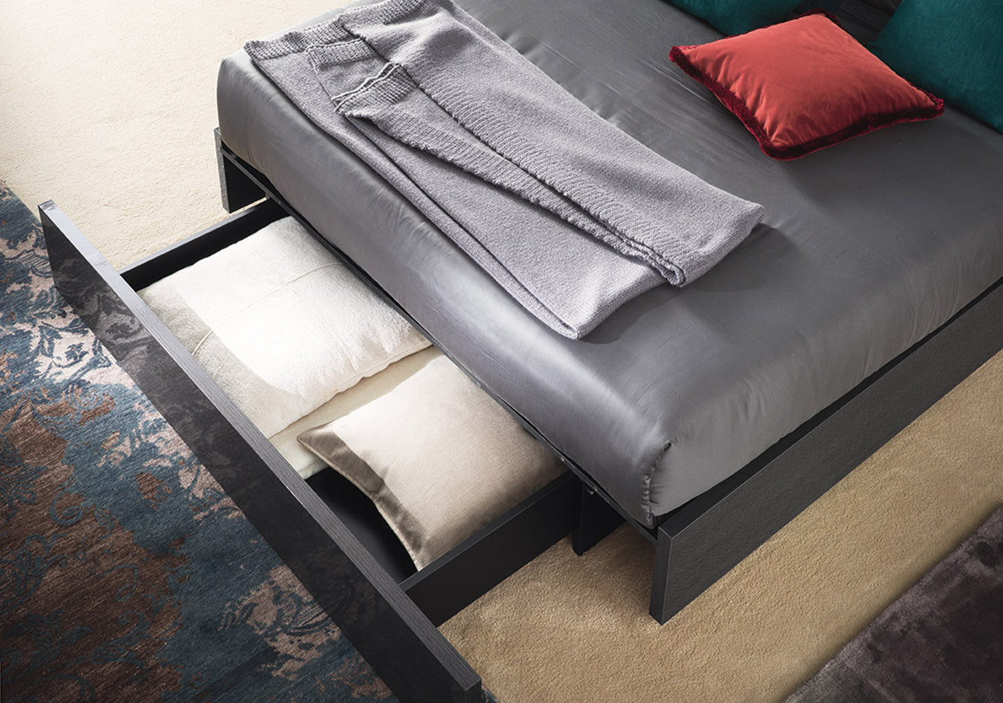 Versilia Modern Bedroom Set