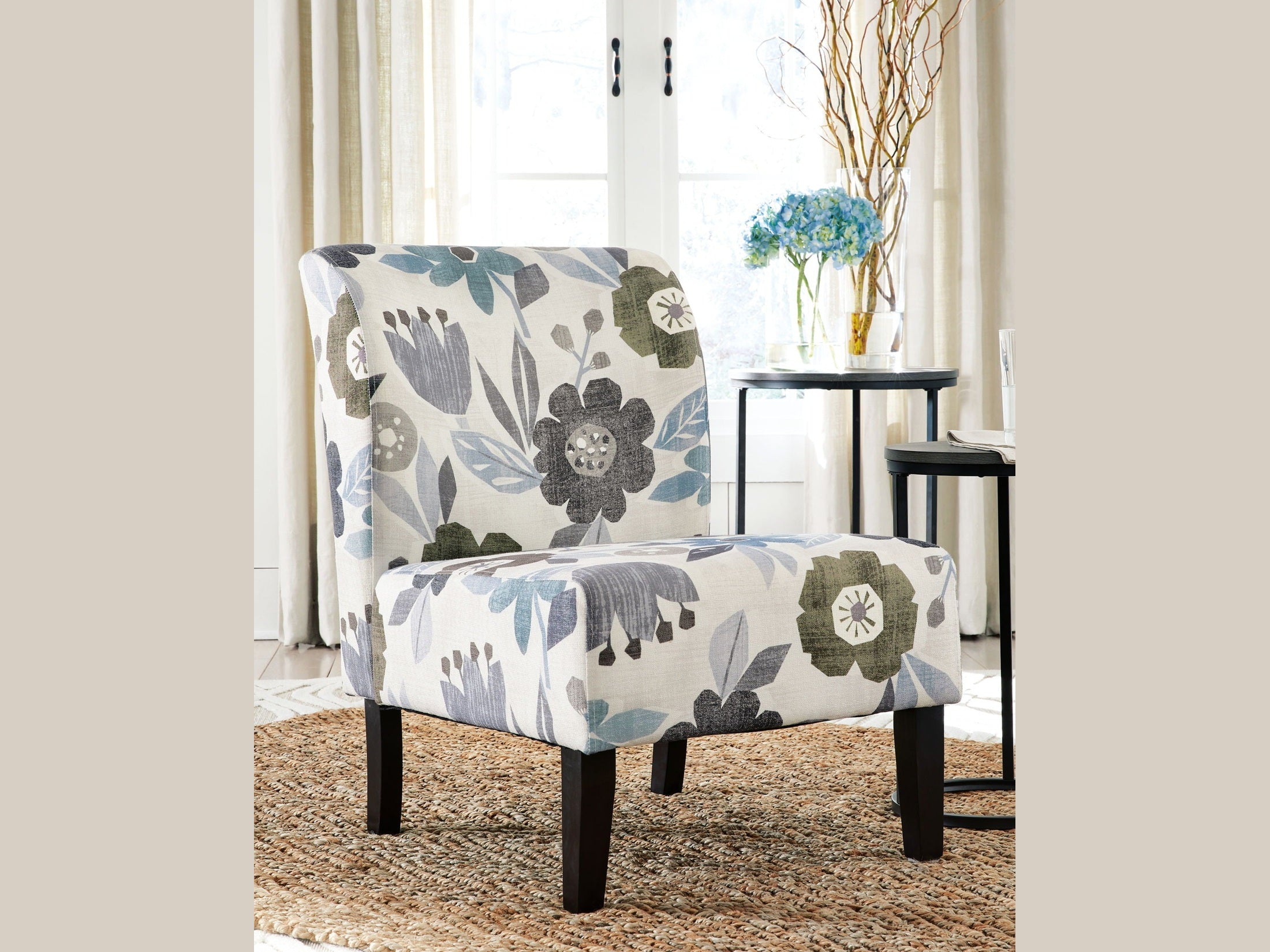 Triptis - Accent Chair