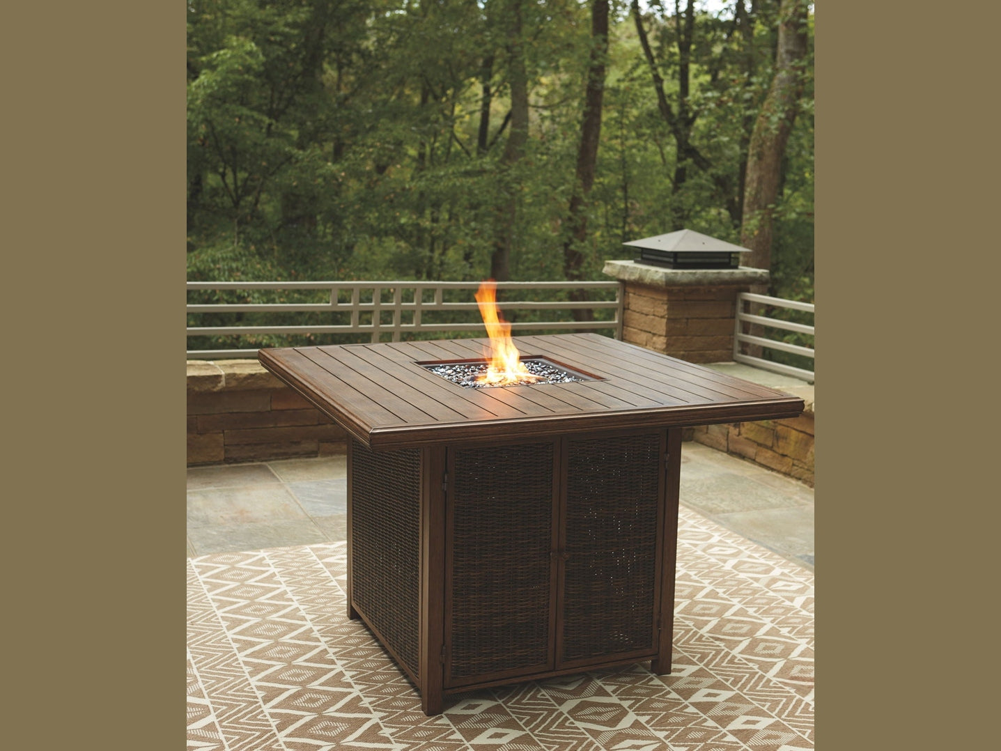 Paradise Trail - Outdoor Fire Pit Table Set