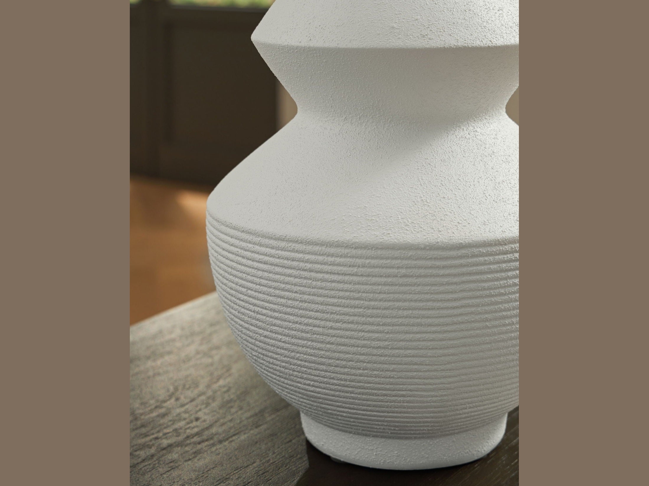 Naveen - Vase
