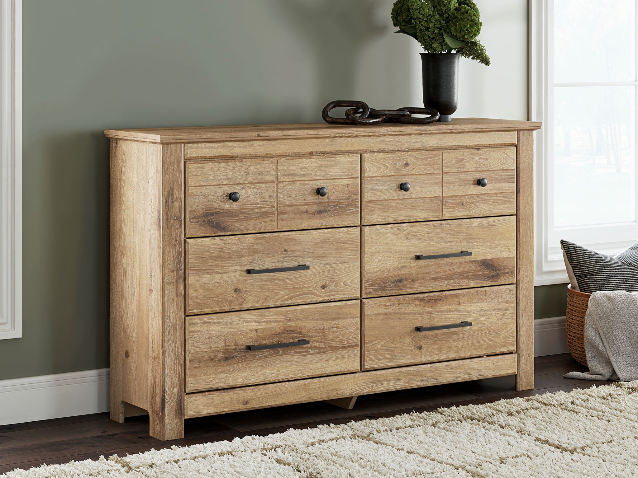 Fenderport - Six Drawer Dresser