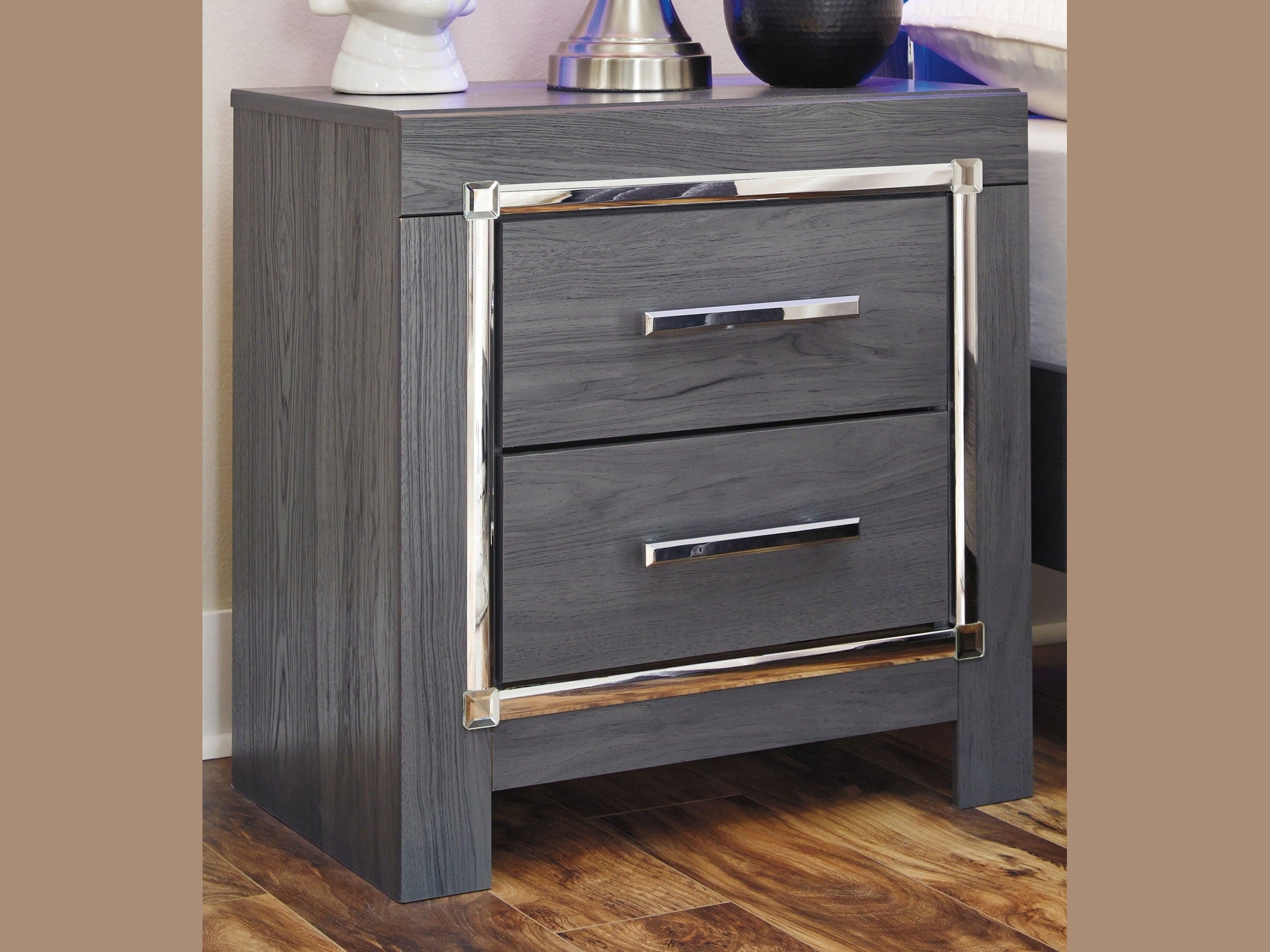 Lodanna - Two Drawer Night Stand - Gray