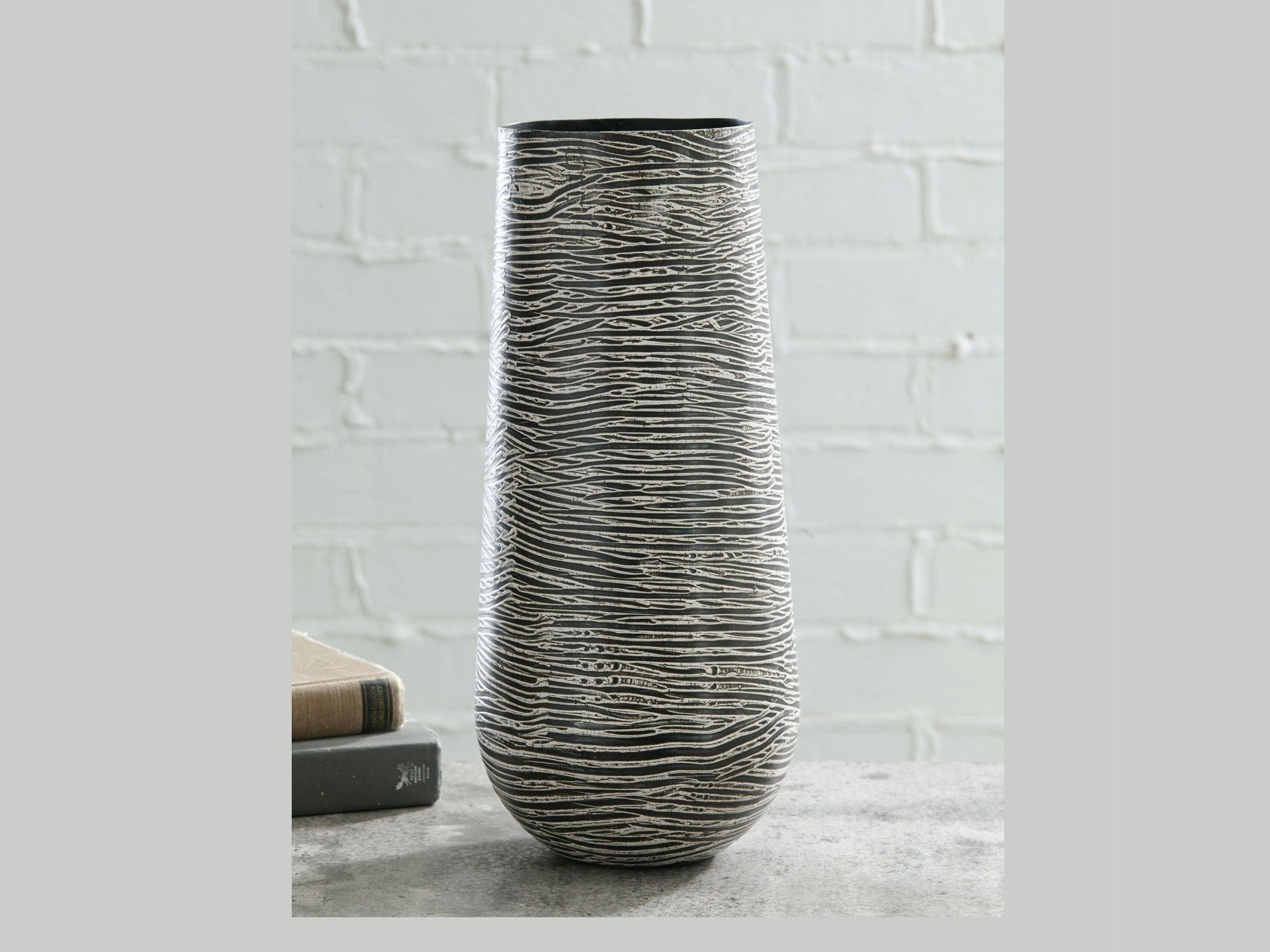 Fynn - Vase