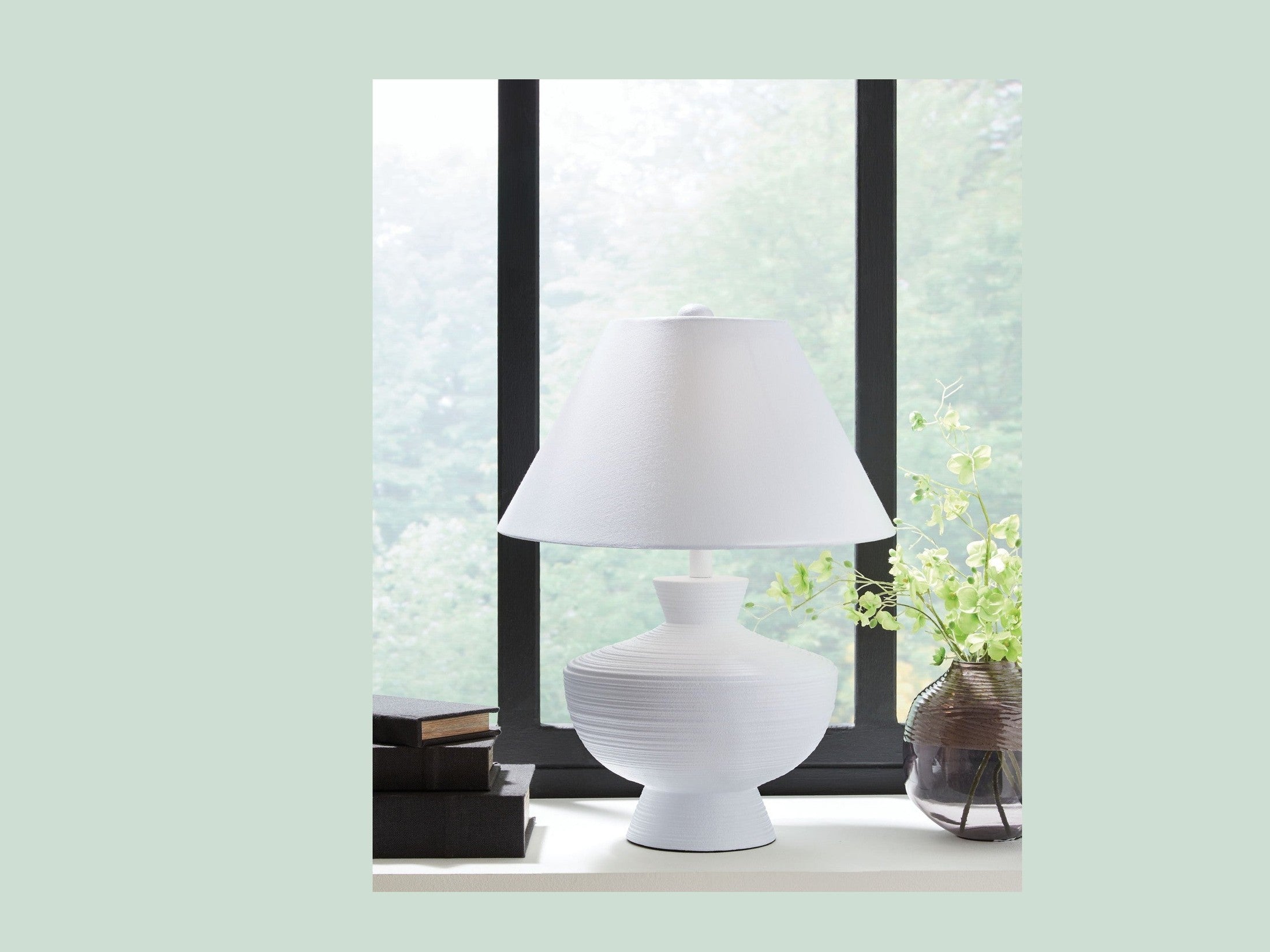 Harelwood - Poly Table Lamp - White