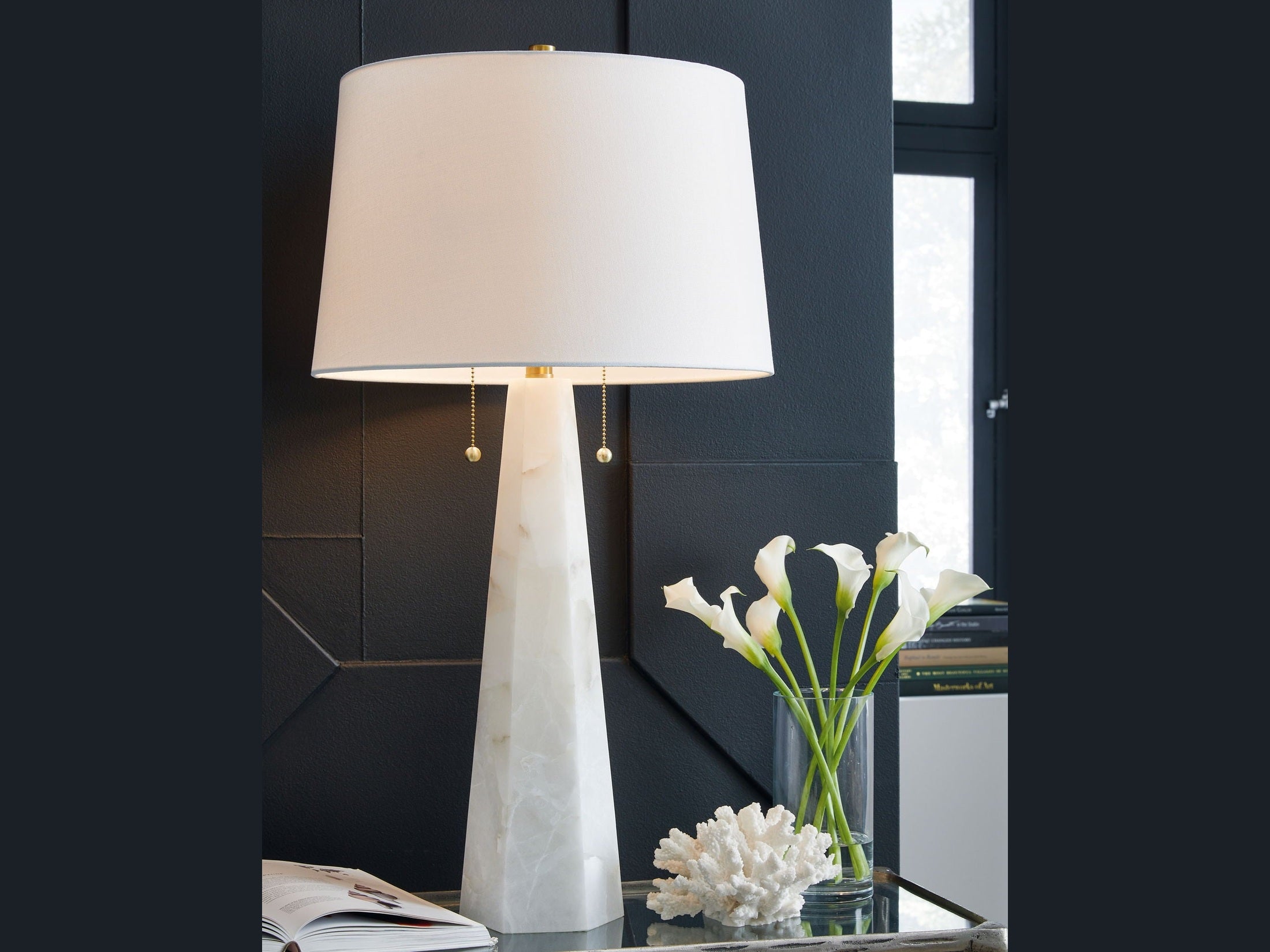Laurellen - Alabaster Table Lamp - White