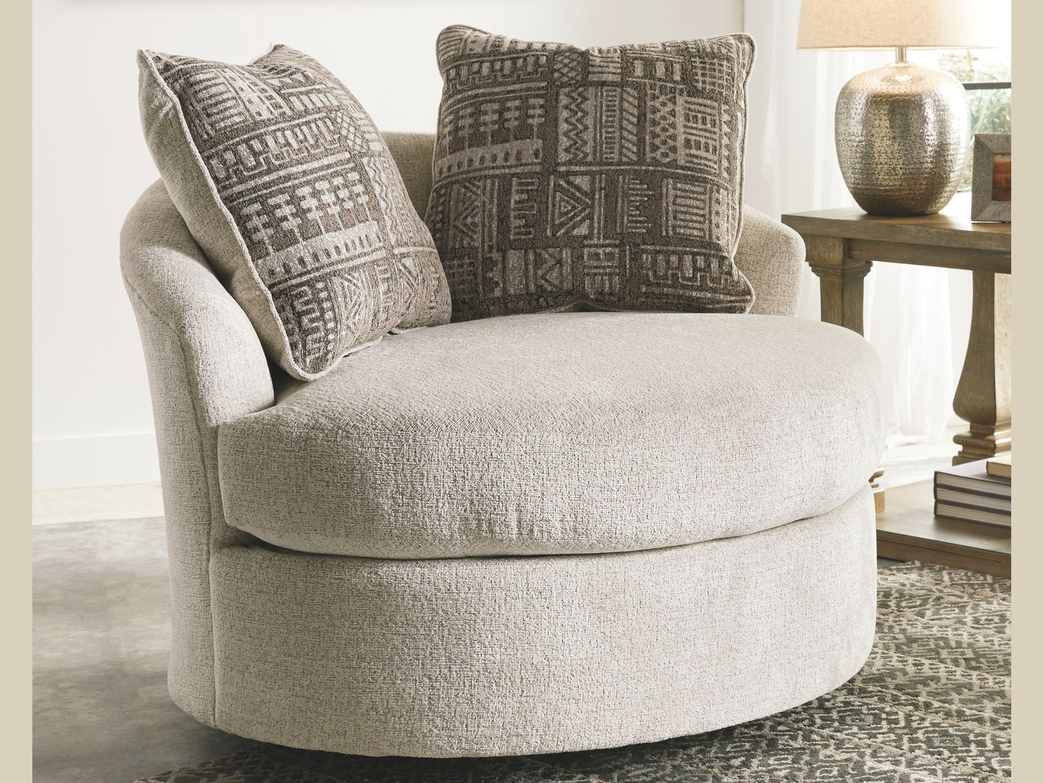 Soletren - Swivel Chair