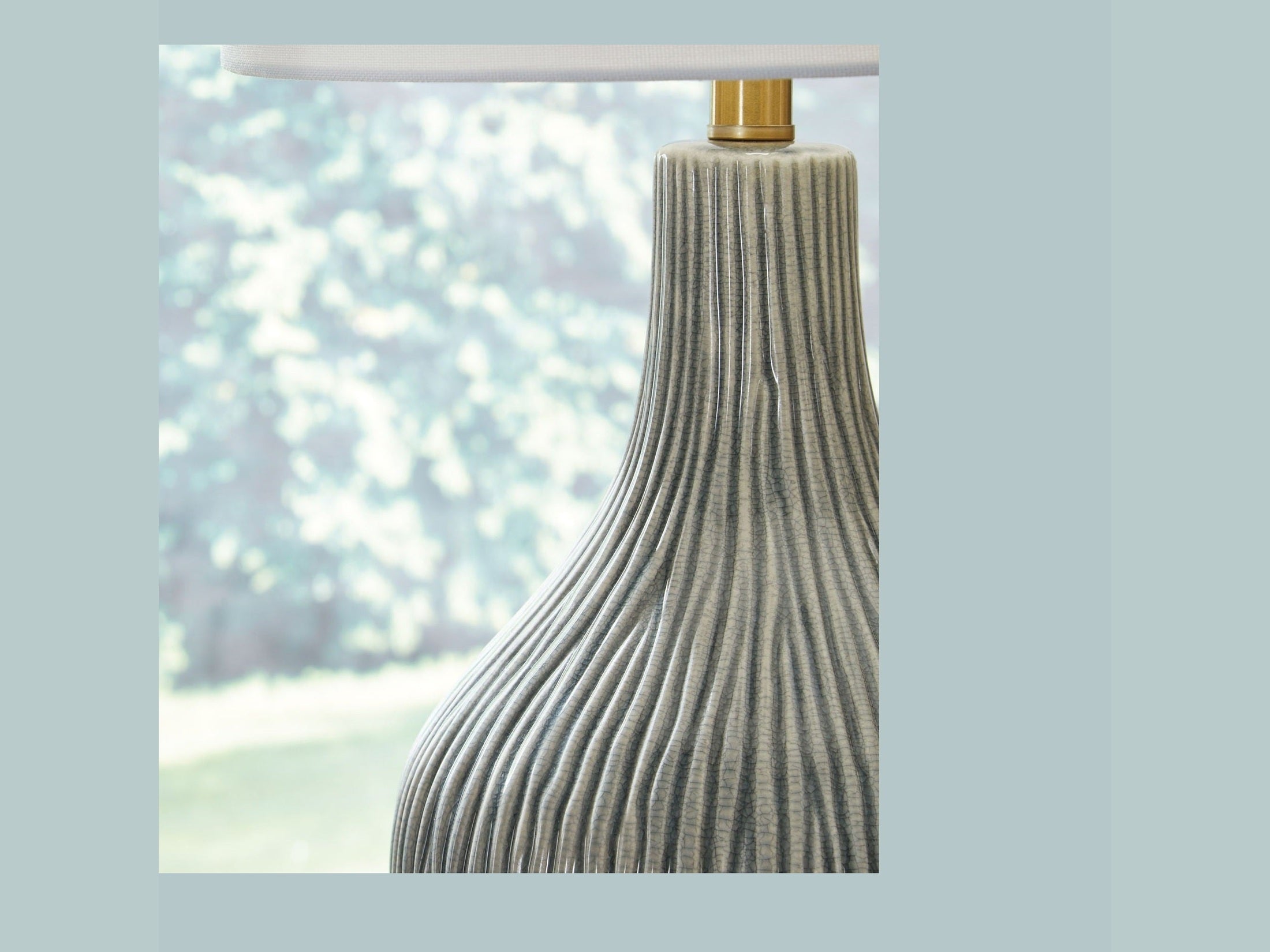 Judlen - Ceramic Table Lamp - Gray / Gold Finish