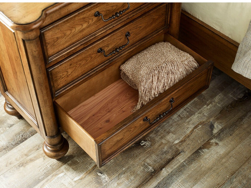 American Drew Berkshire Edmisten Bachelors Chest