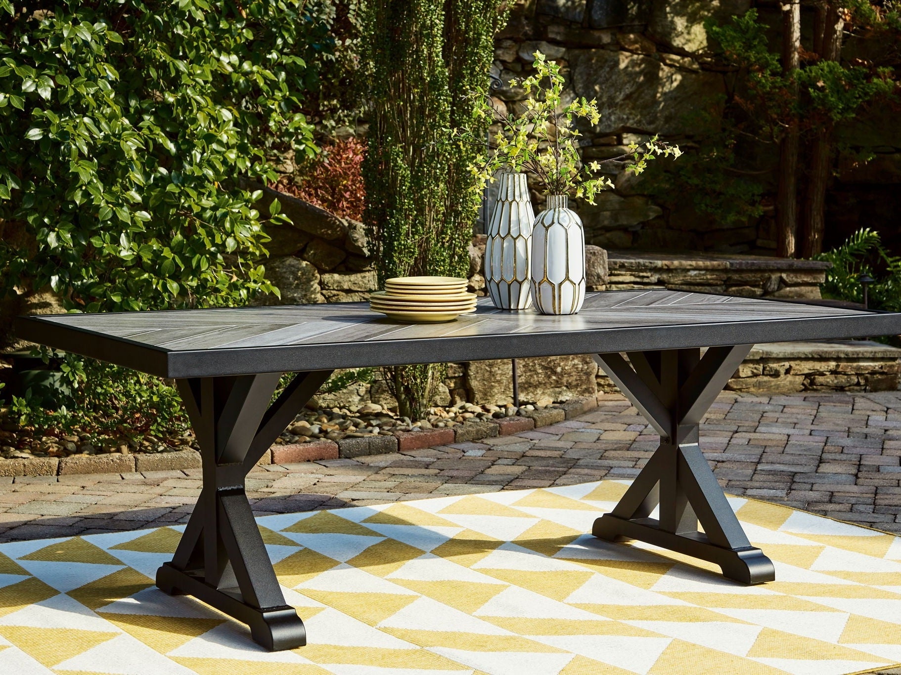 Beachcroft - Rect Dining Table W/Umb Opt