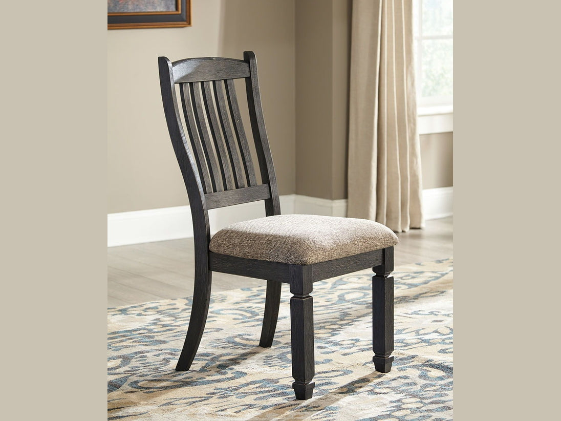 Tyler Creek - Dining Table Set