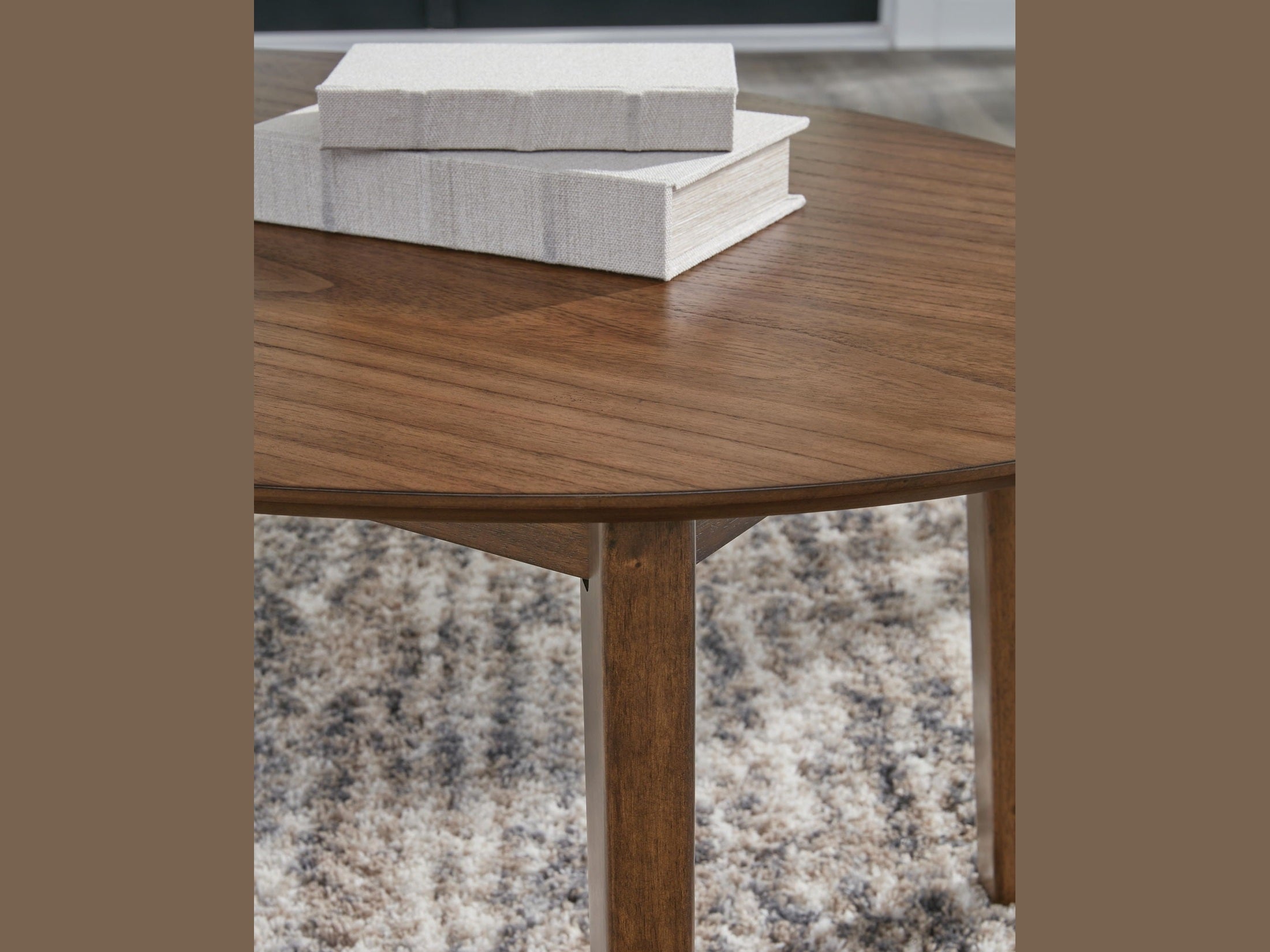 Gordonay - Occasional Table Set (Set of 3) - Brown