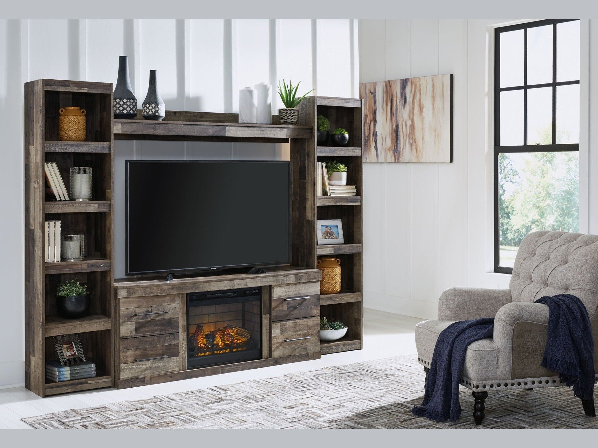 Derekson - Entertainment Center