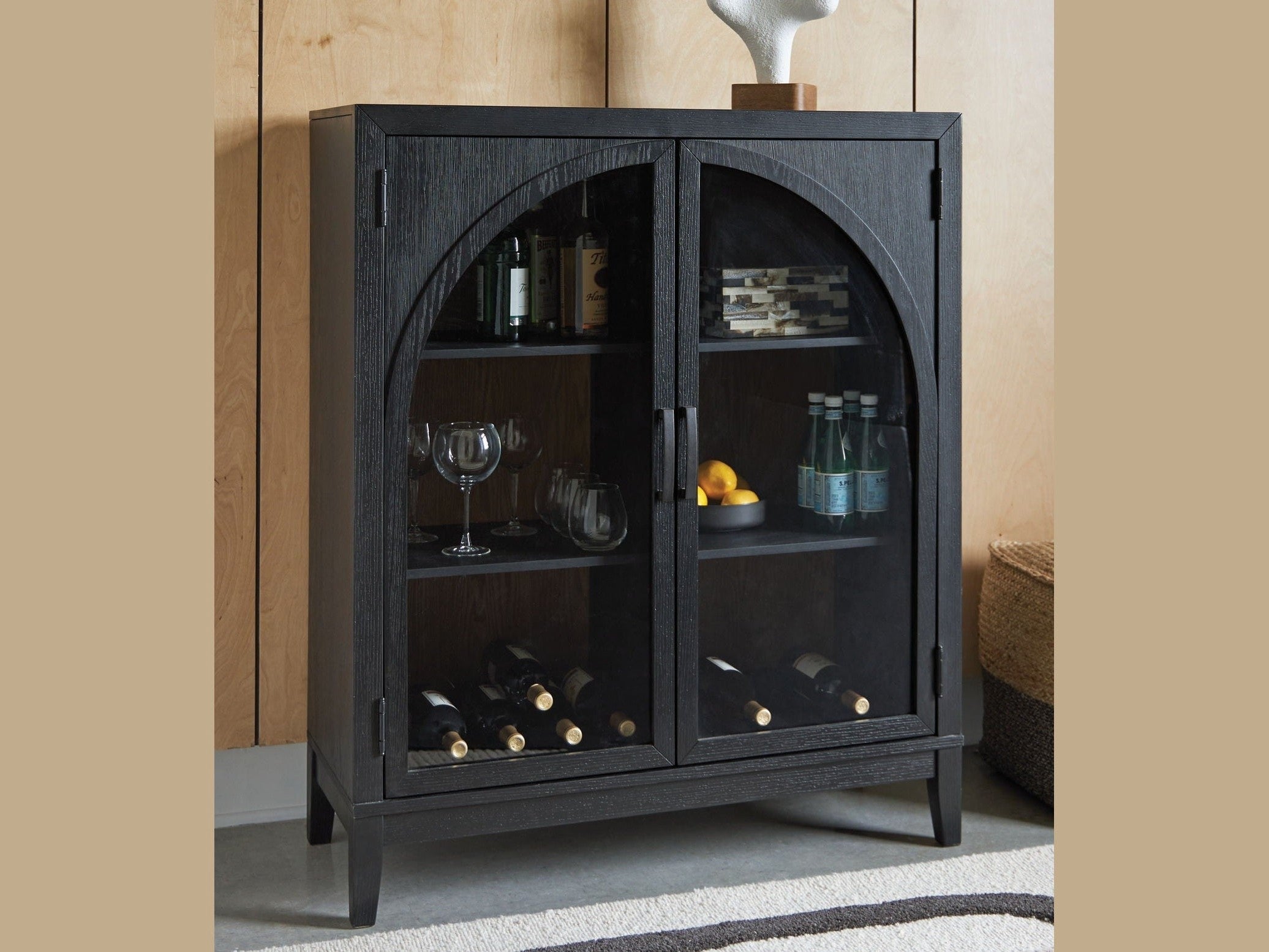 Armenleigh - Bar Cabinet - Black / Brown
