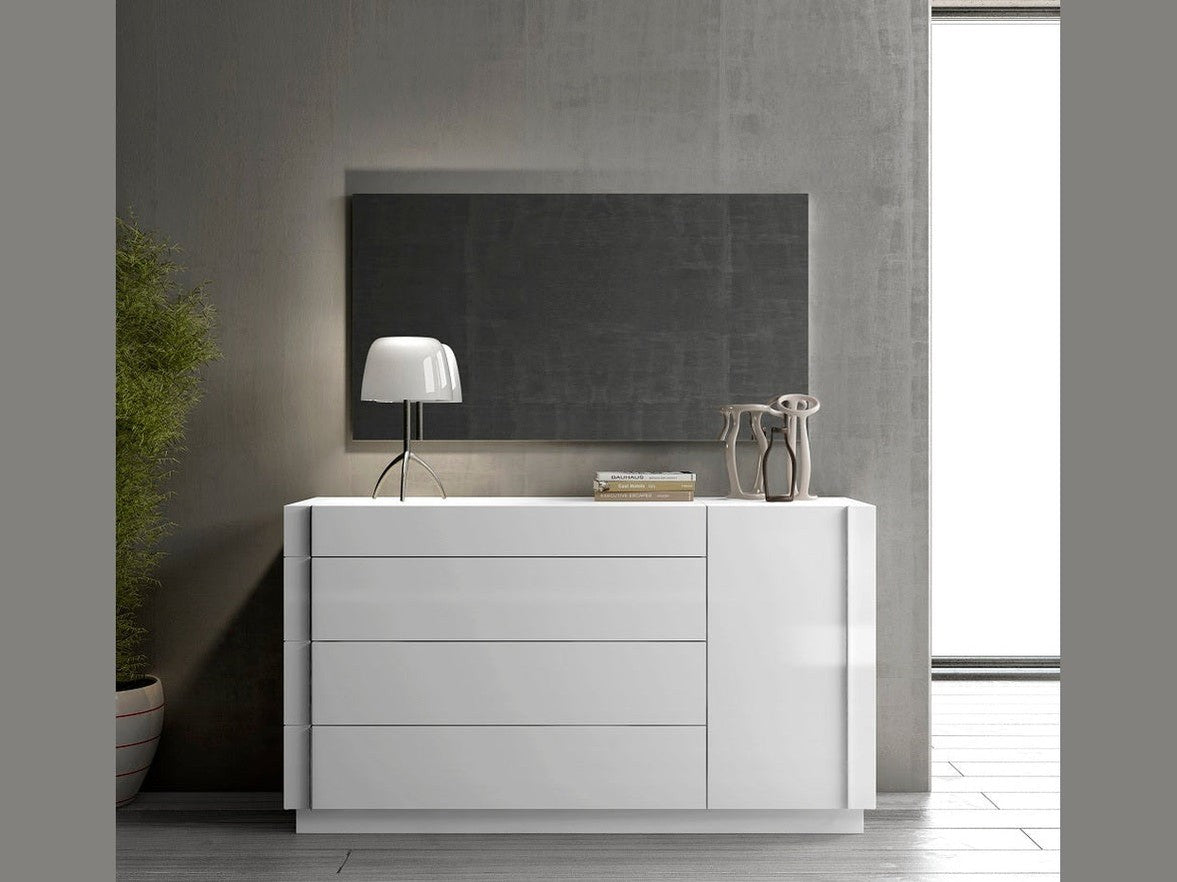 Amora Dresser and Mirror | J & M Furniture