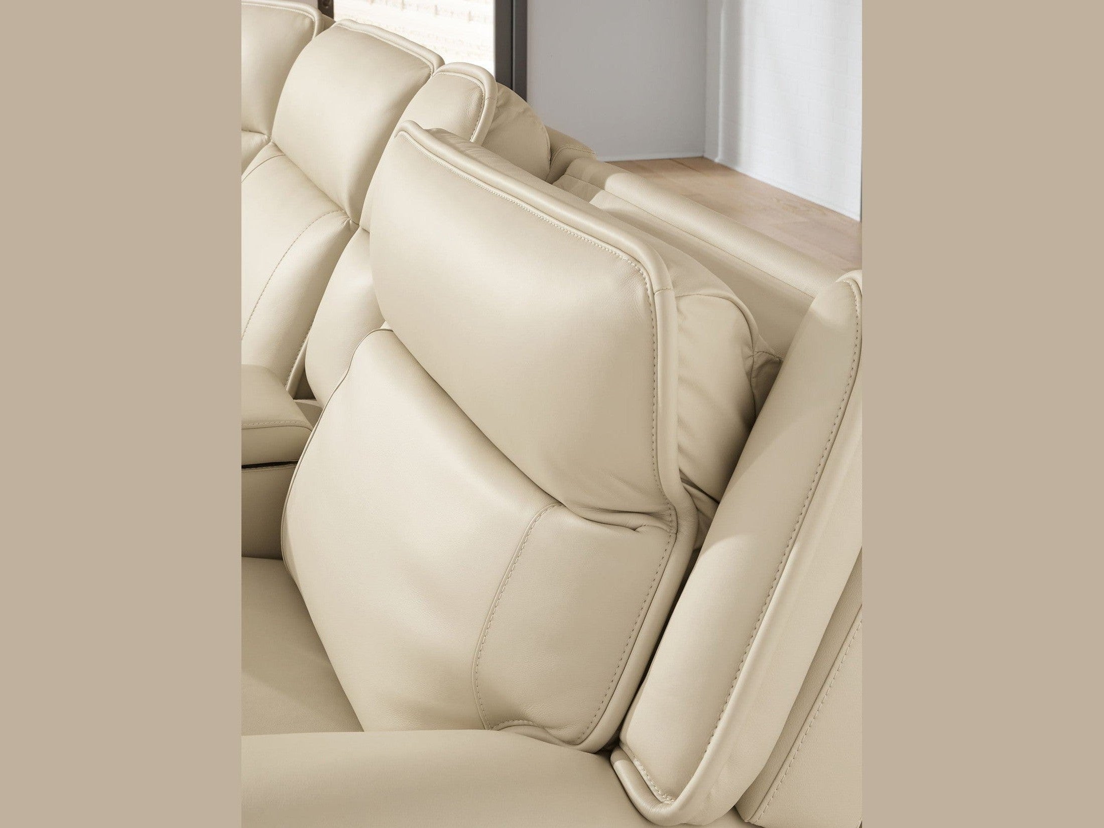 Double Deal - Reclining Sectional