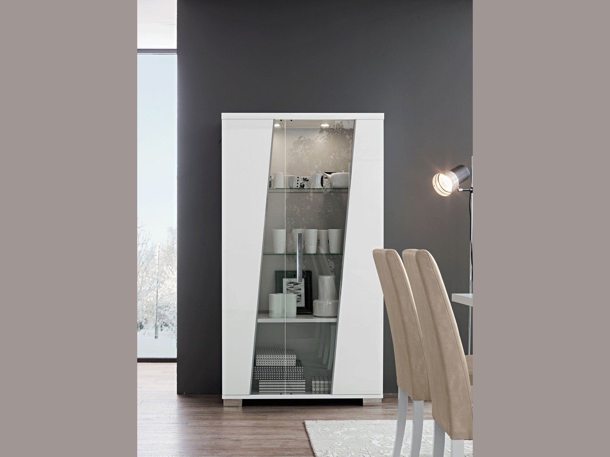 Lisa - 2 Door China - White
