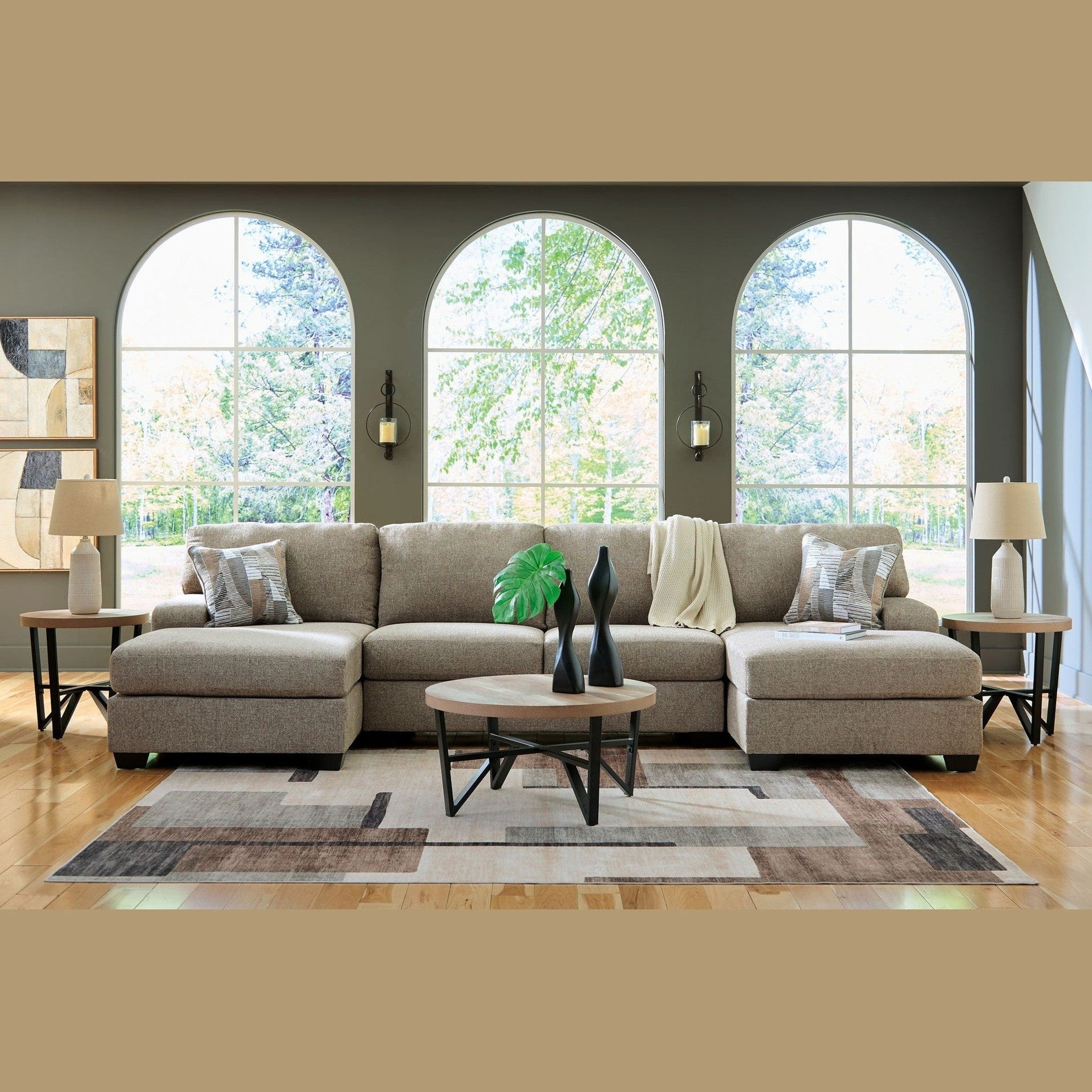 Newellen - Sectional