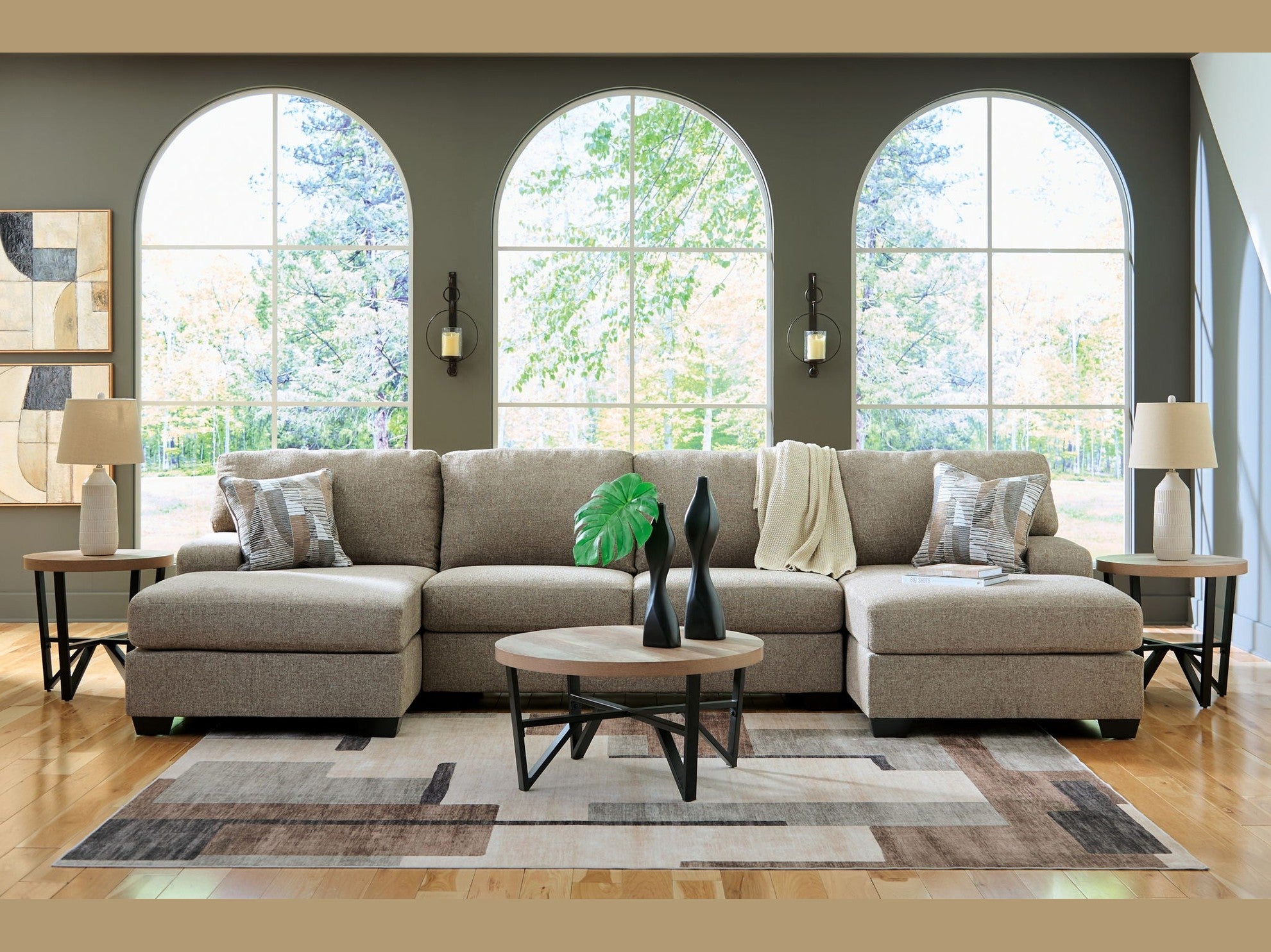Newellen - Sectional