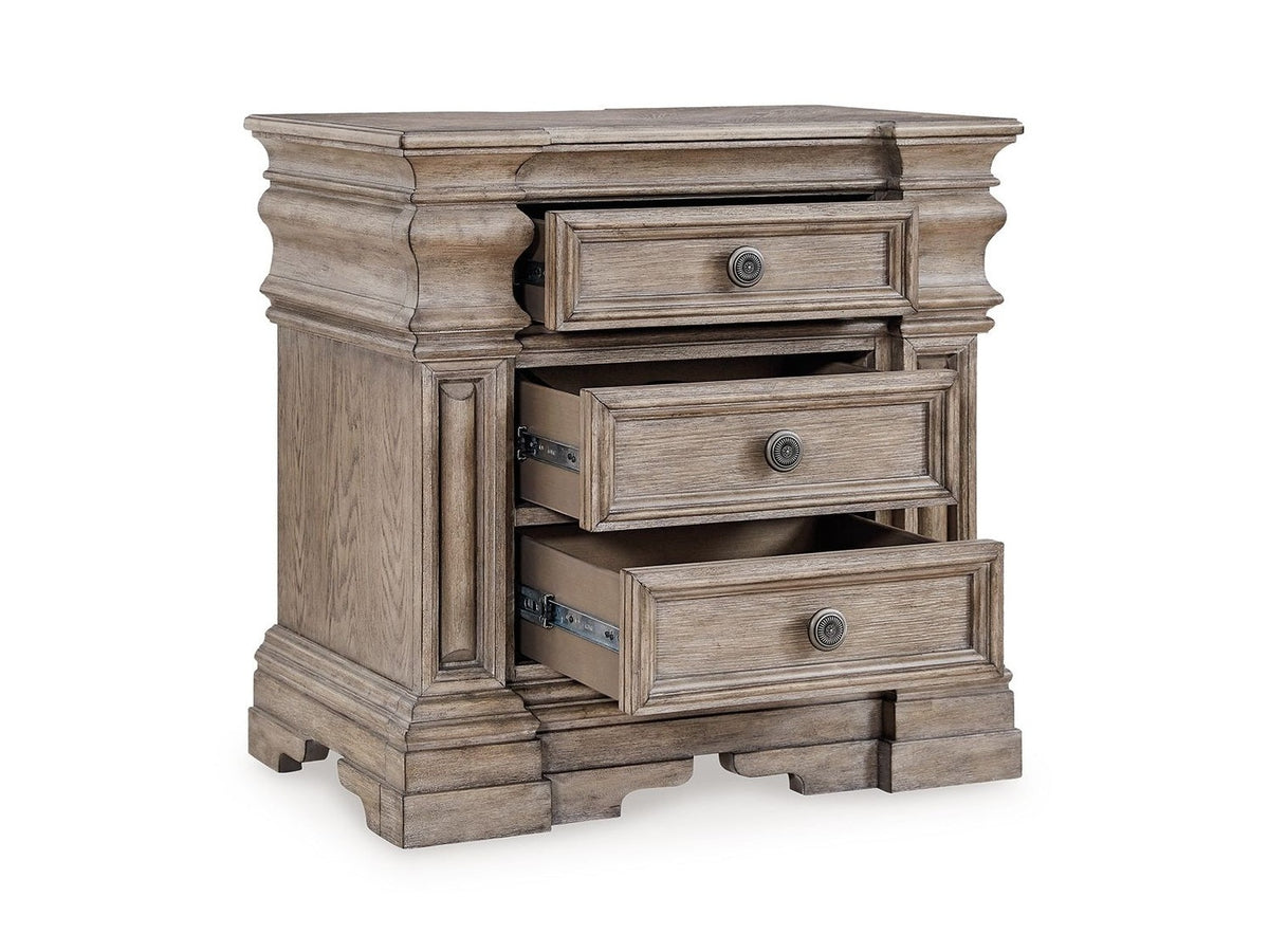 Blairhurst - Three Drawer Night Stand - Light Grayish Brown
