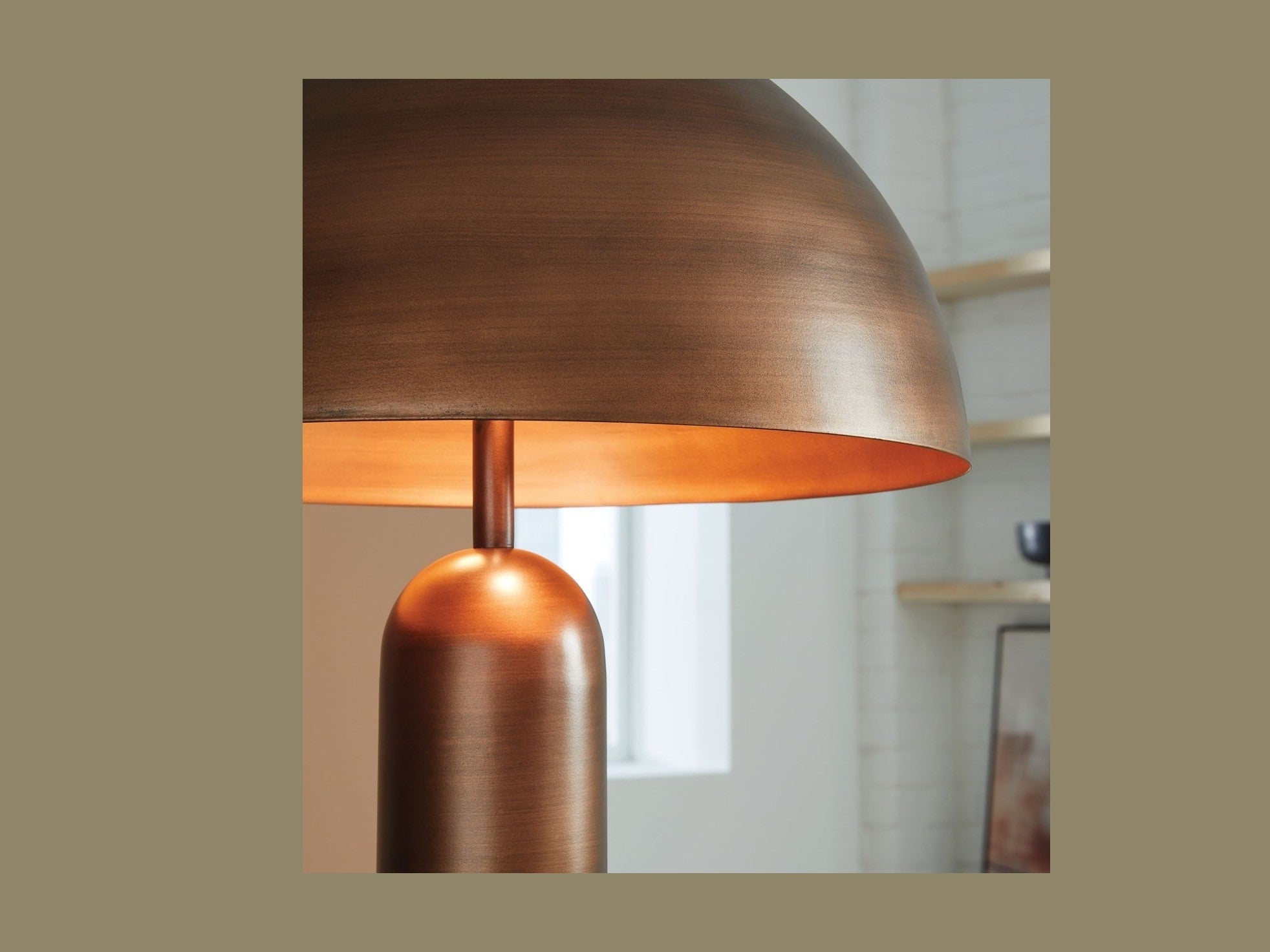 Wendfield - Metal Lamp