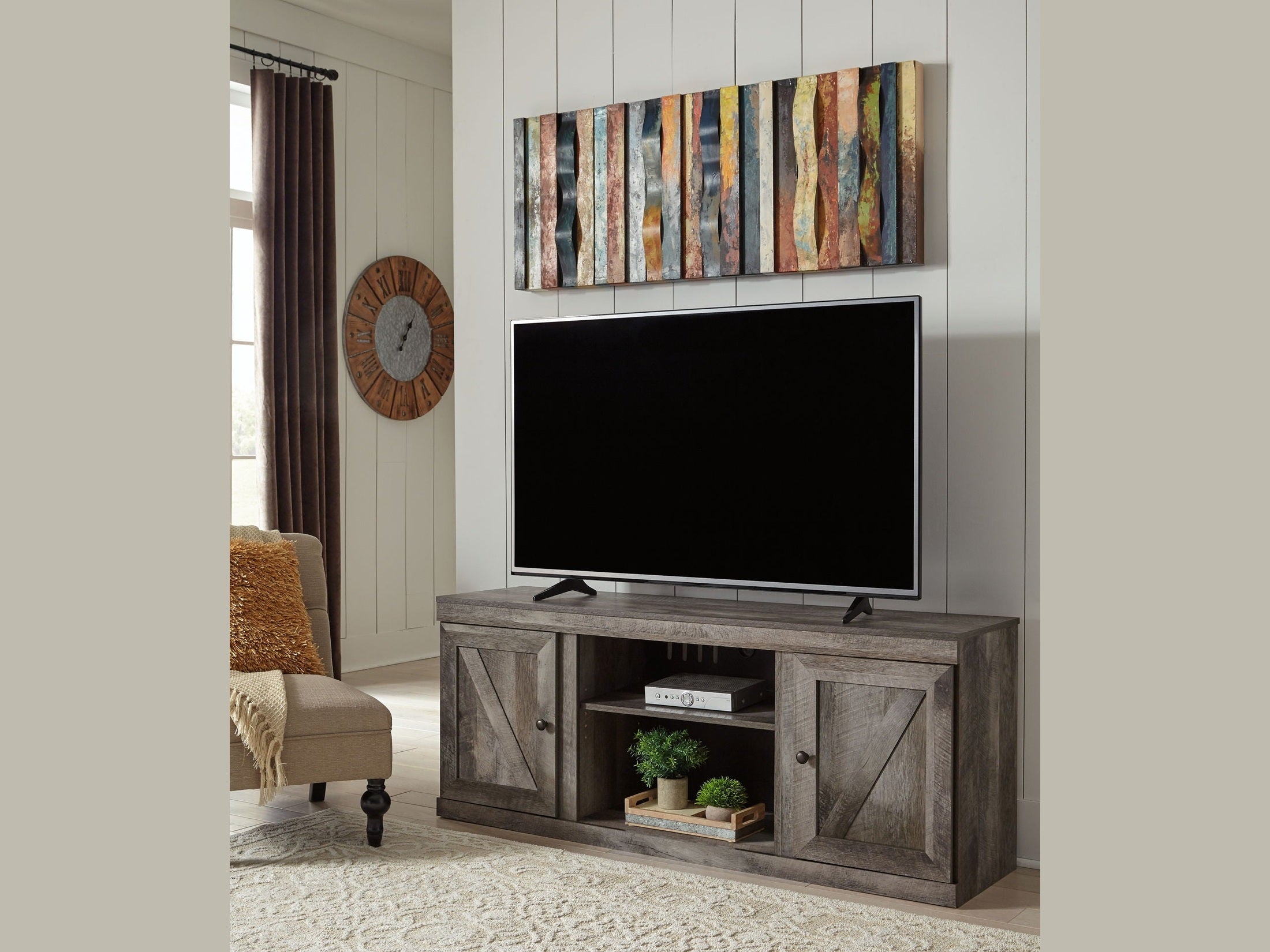 Wynnlow - TV Stand With Fireplace Option