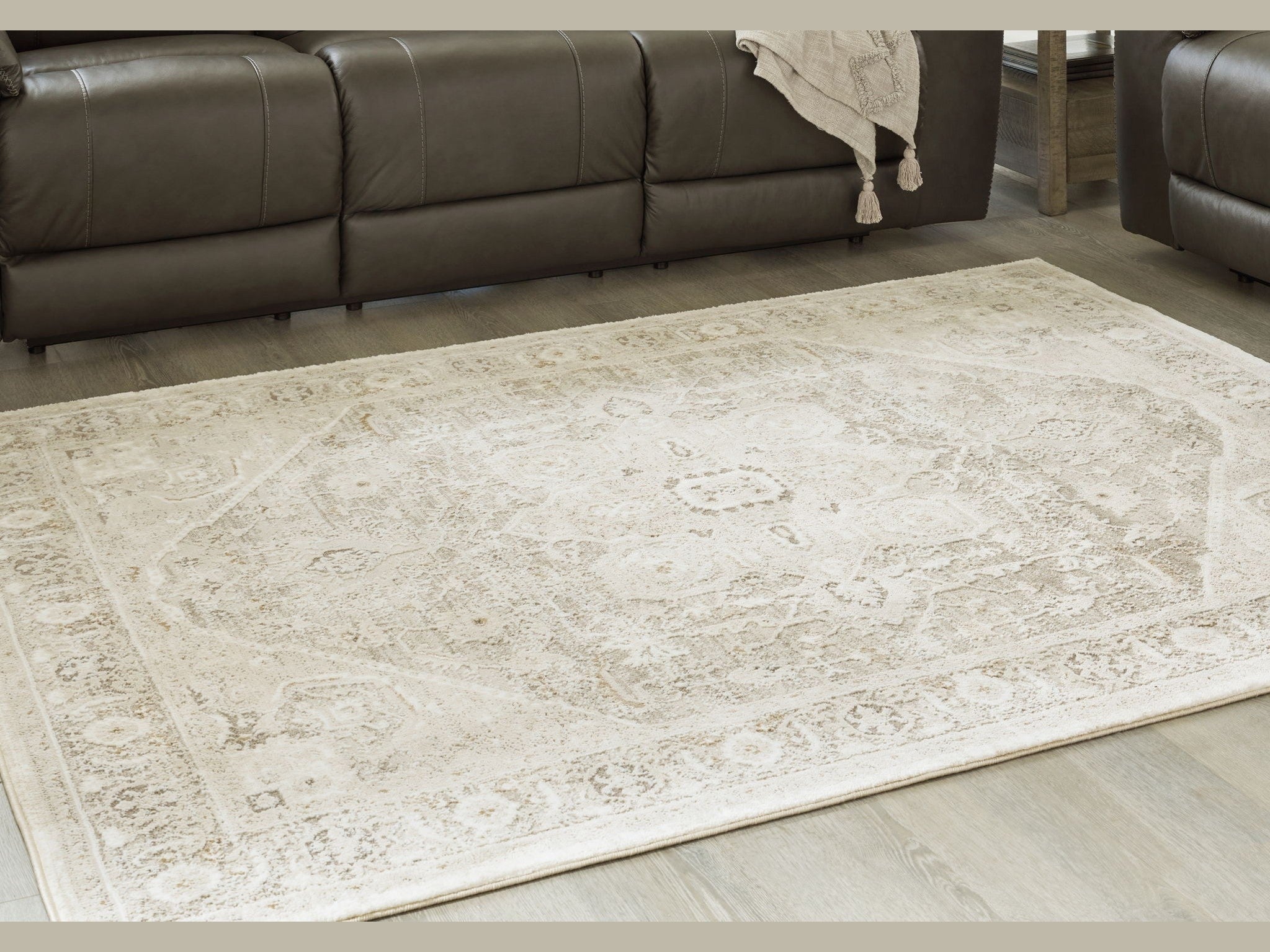 Gatwell - Rug