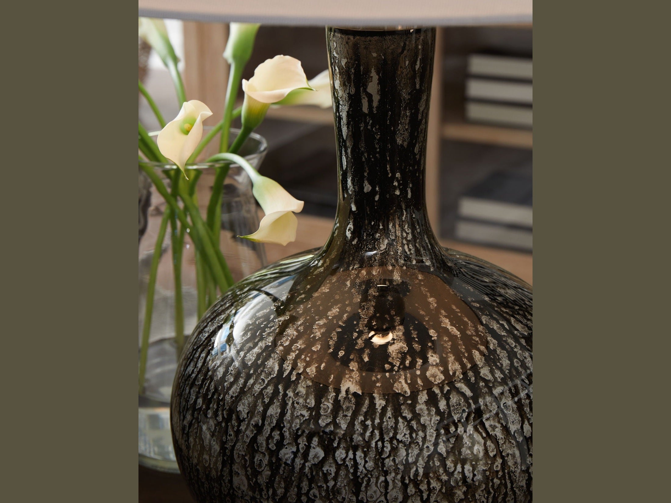 Tenslow - Glass Table Lamp - Antique Black