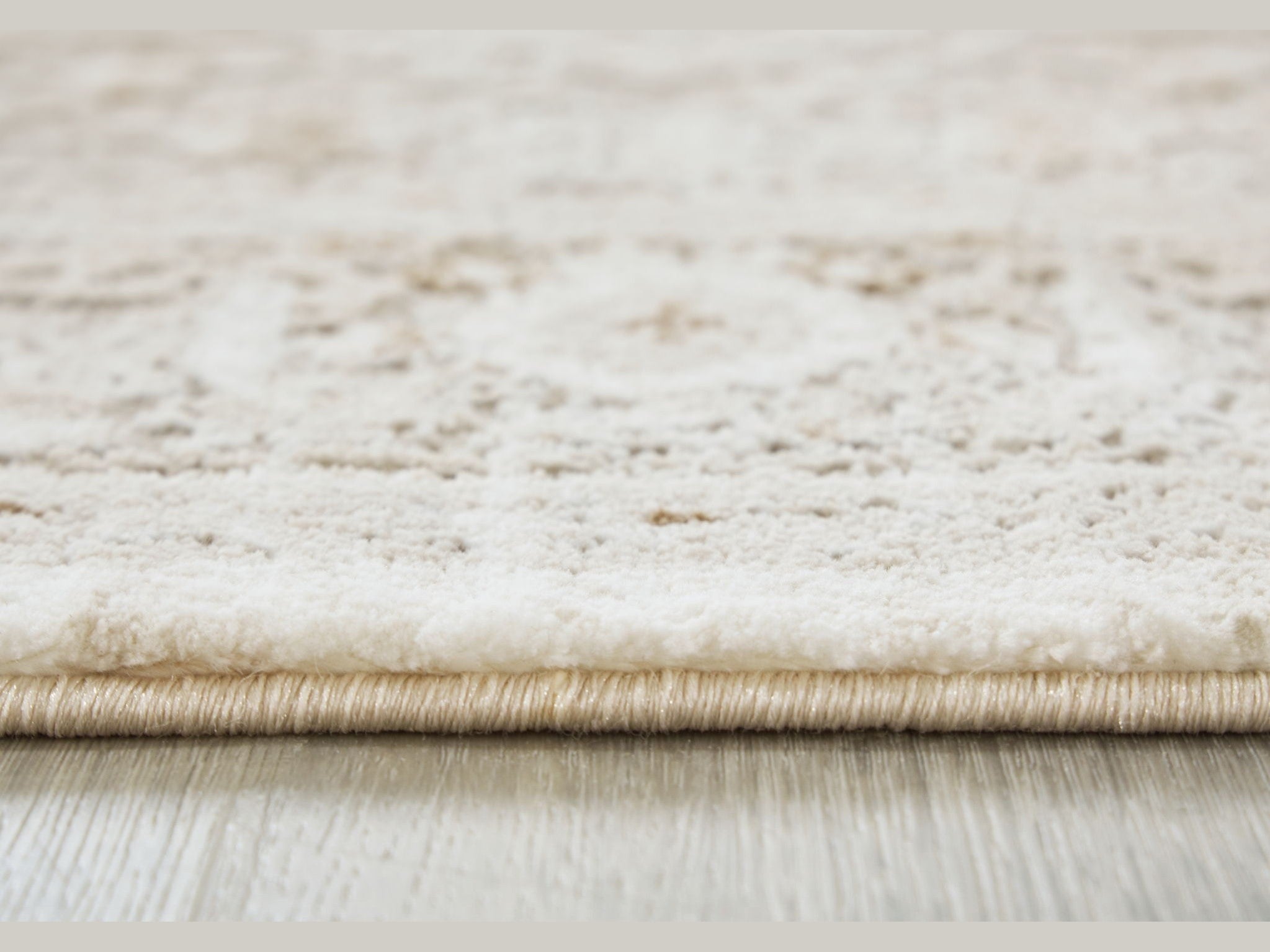 Gatwell - Rug