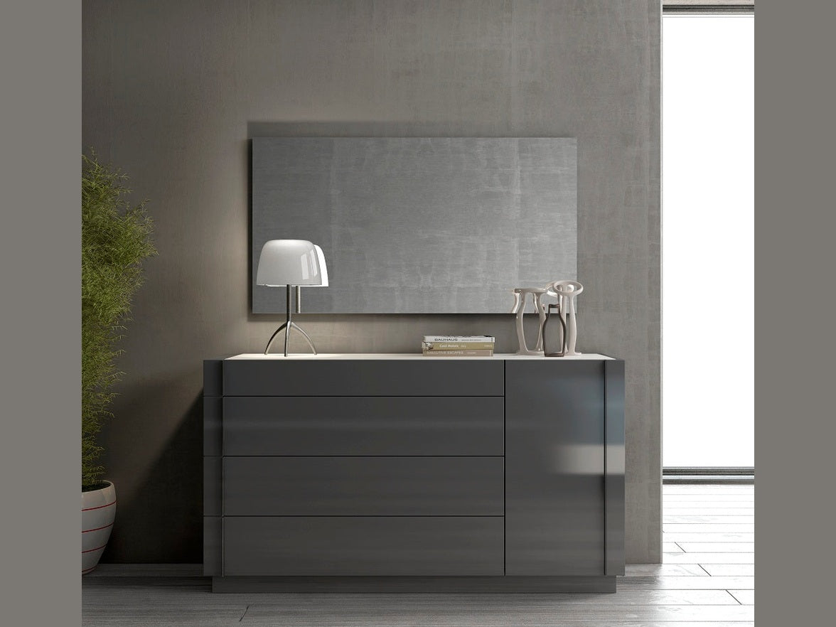 Braga Dresser and Mirror | J&M Furniture