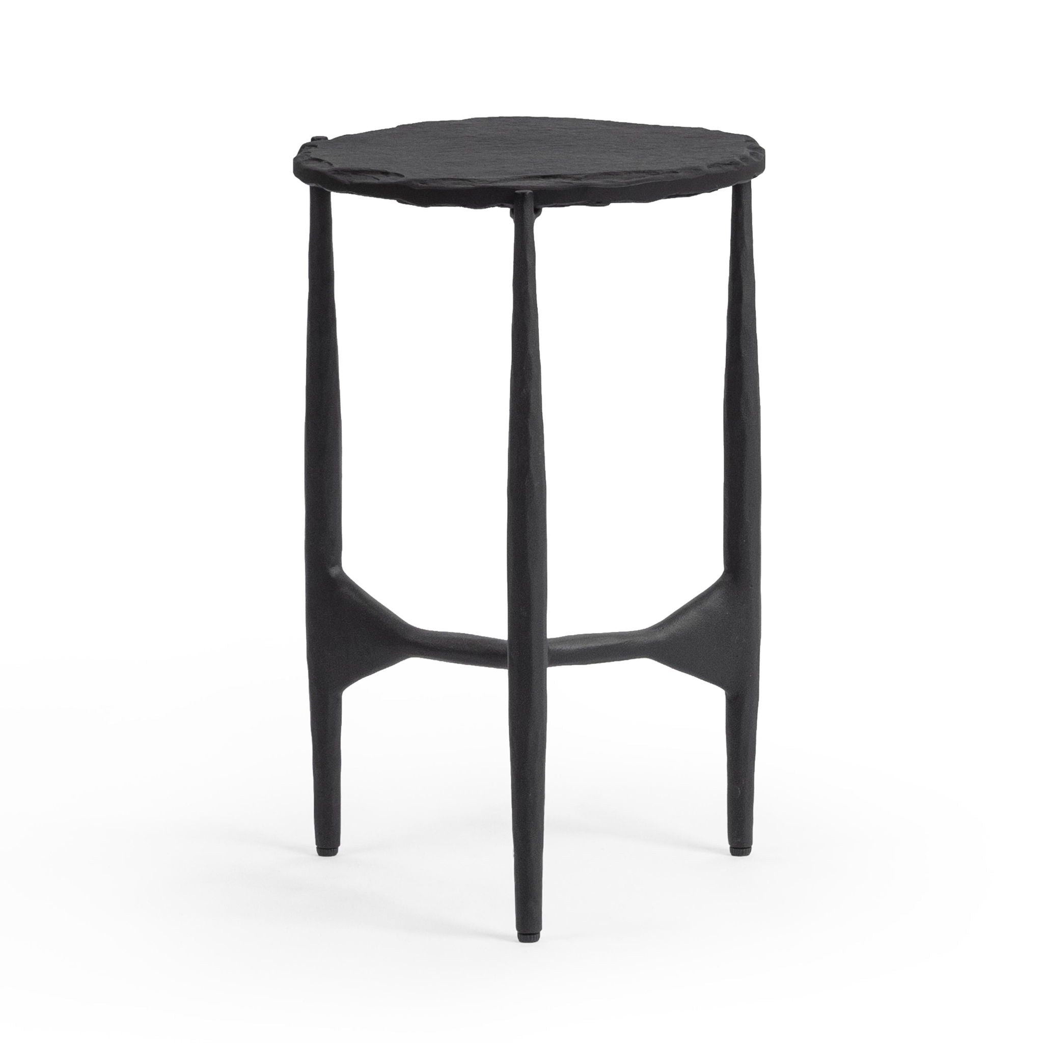 Luka - Round Table