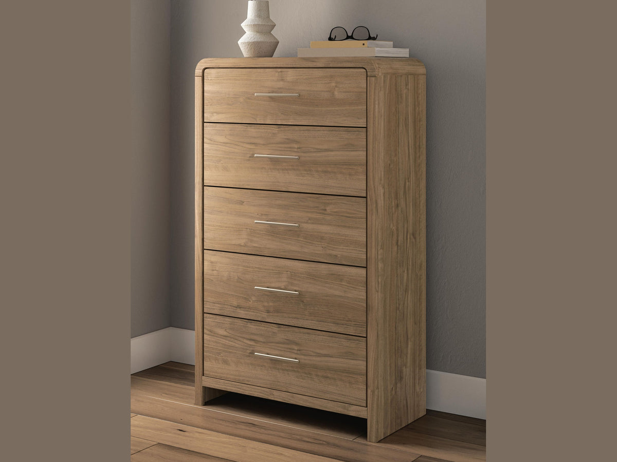 Gramburg - Five Drawer Chest - Warm Natural Brown