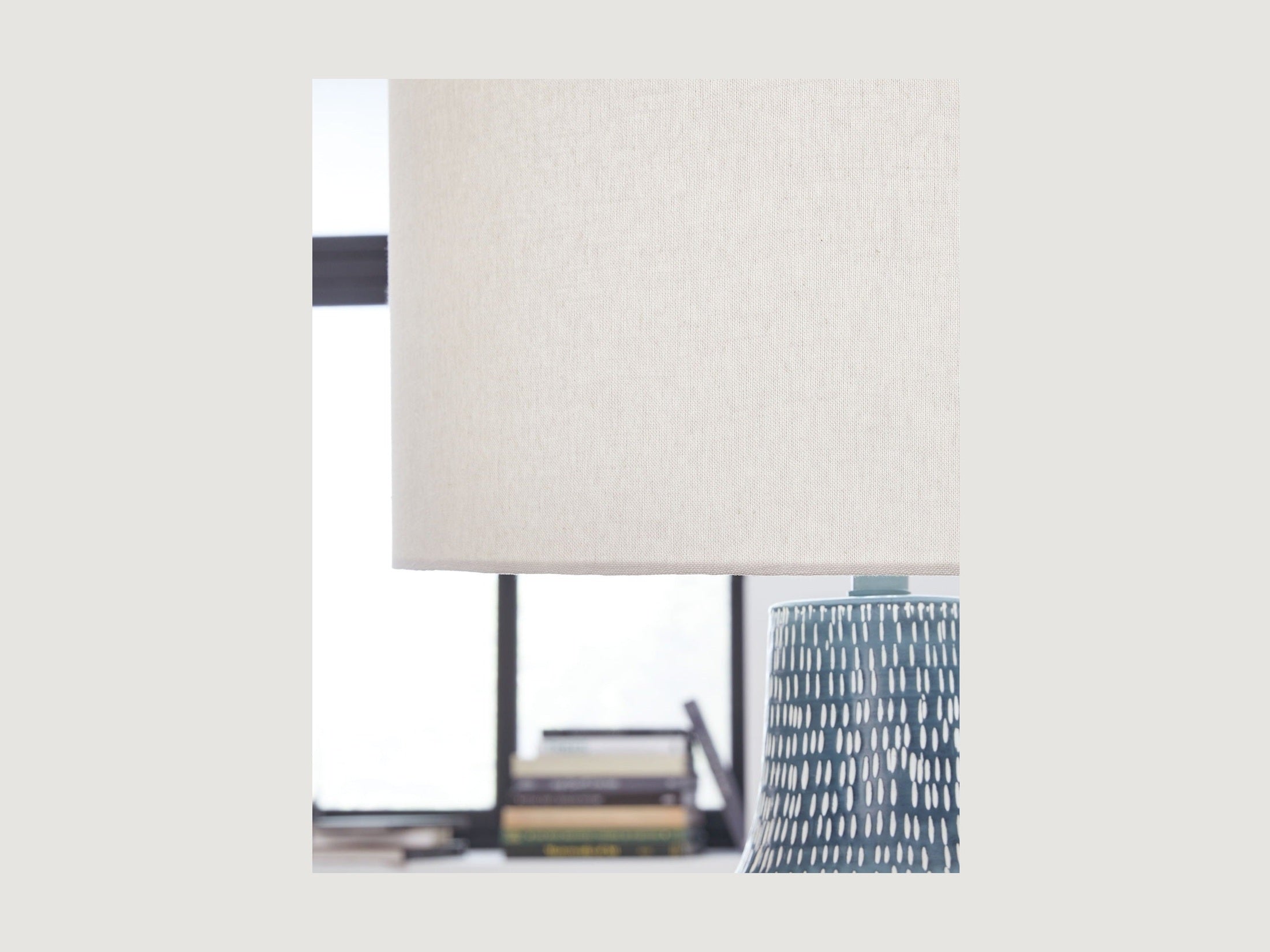 Schylarmont - Metal Table Lamp - Antique Gray / White