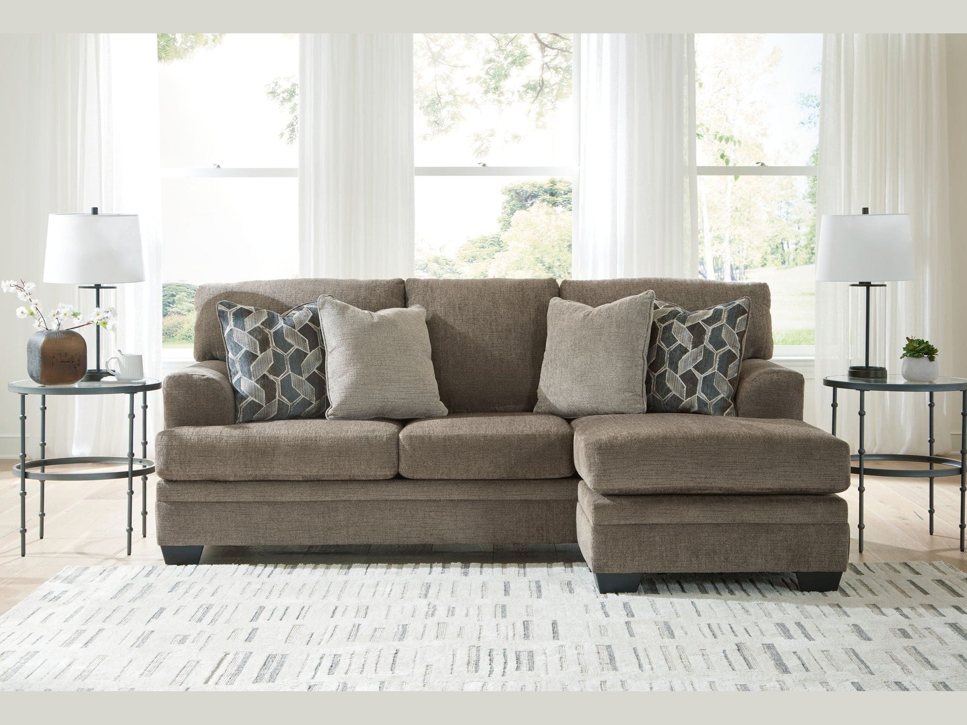 Stonemeade - Sofa Chaise
