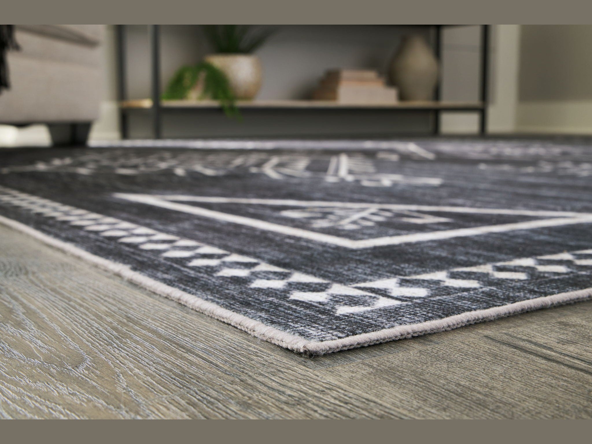 Arloman - Area Rug