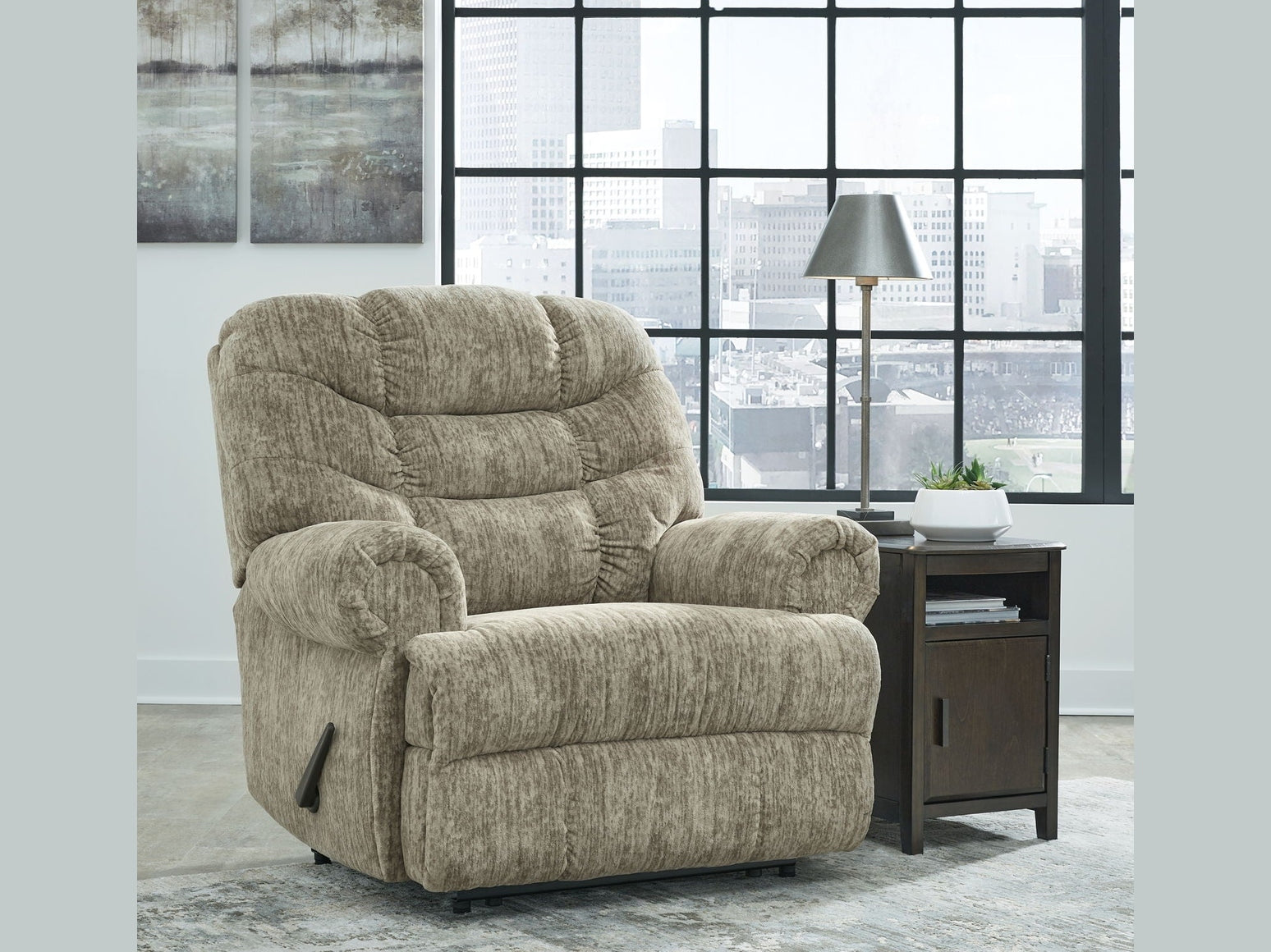 Movie Man - Zero Wall Recliner