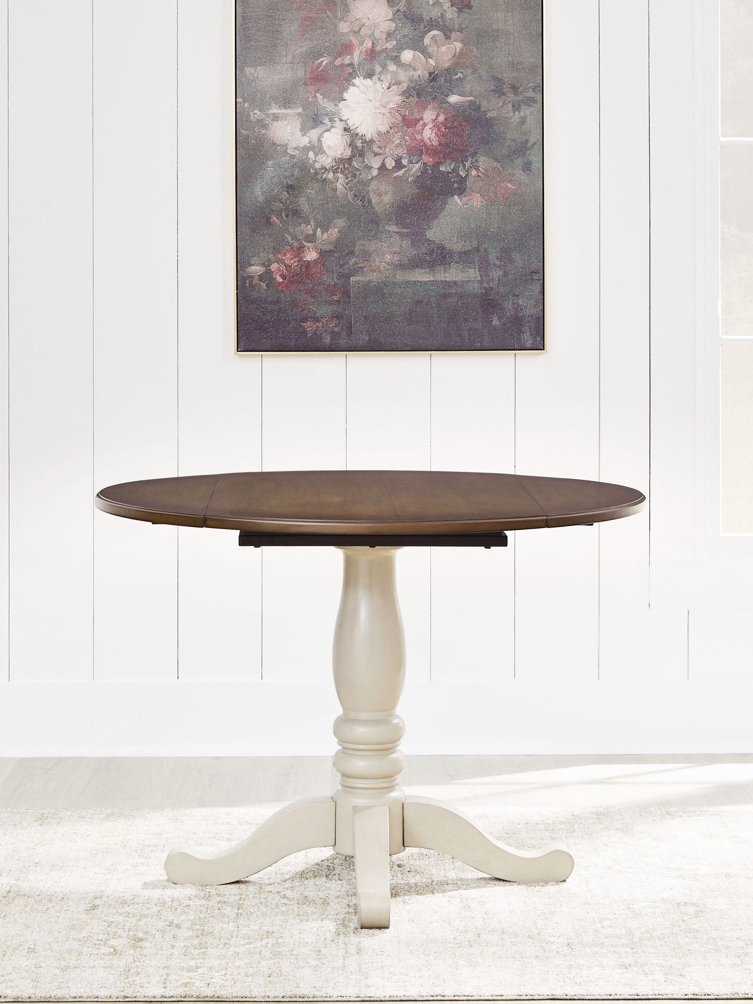 Mellintine - Round Drop Leaf Table Set