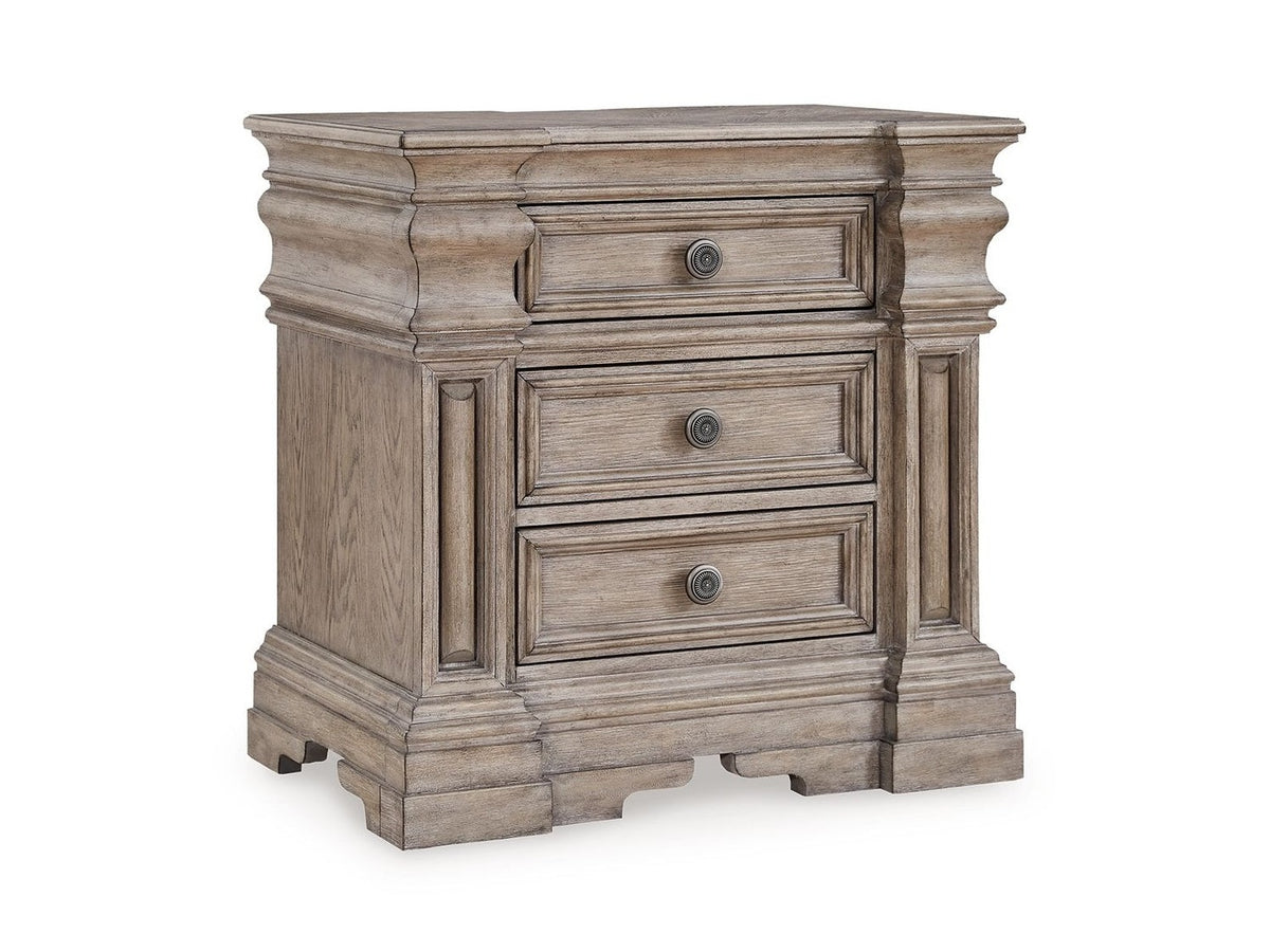Blairhurst - Three Drawer Night Stand - Light Grayish Brown