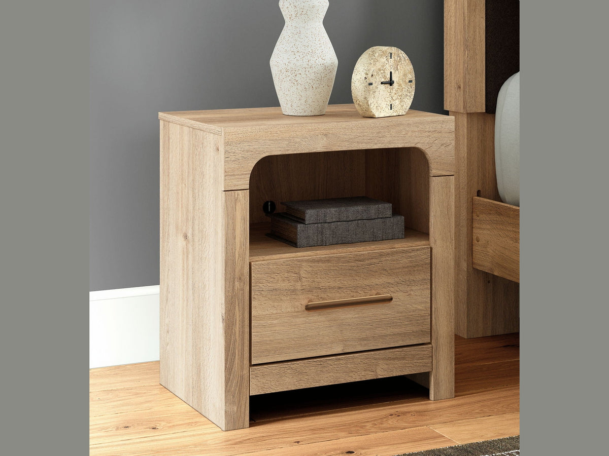 Kinlanni - One Drawer Night Stand - Tan