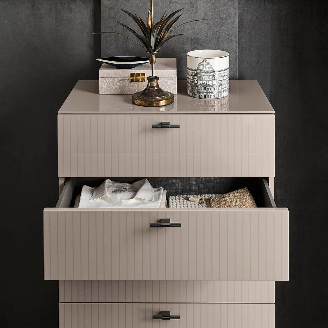 Claire Modern 5-Drawer Chest
