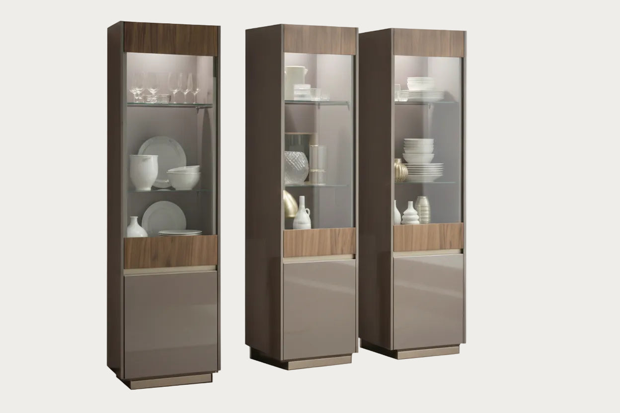 Corso Como 1-Door Curio Cabinet, Left