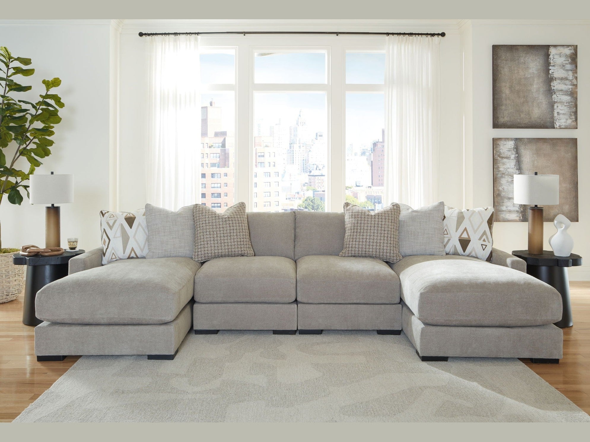 Aslan Court - Sectional
