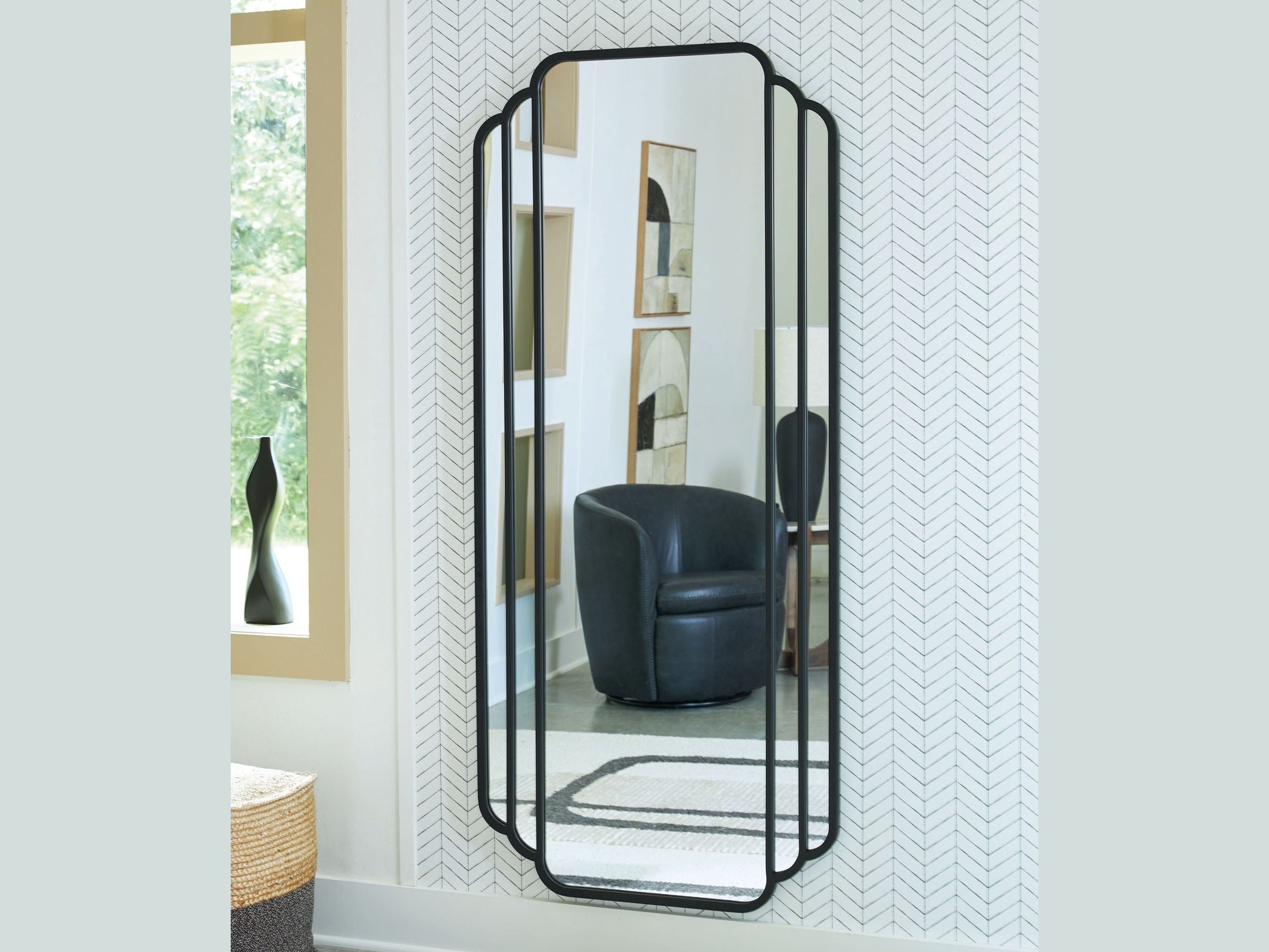 Antigone - Floor Mirror - Black